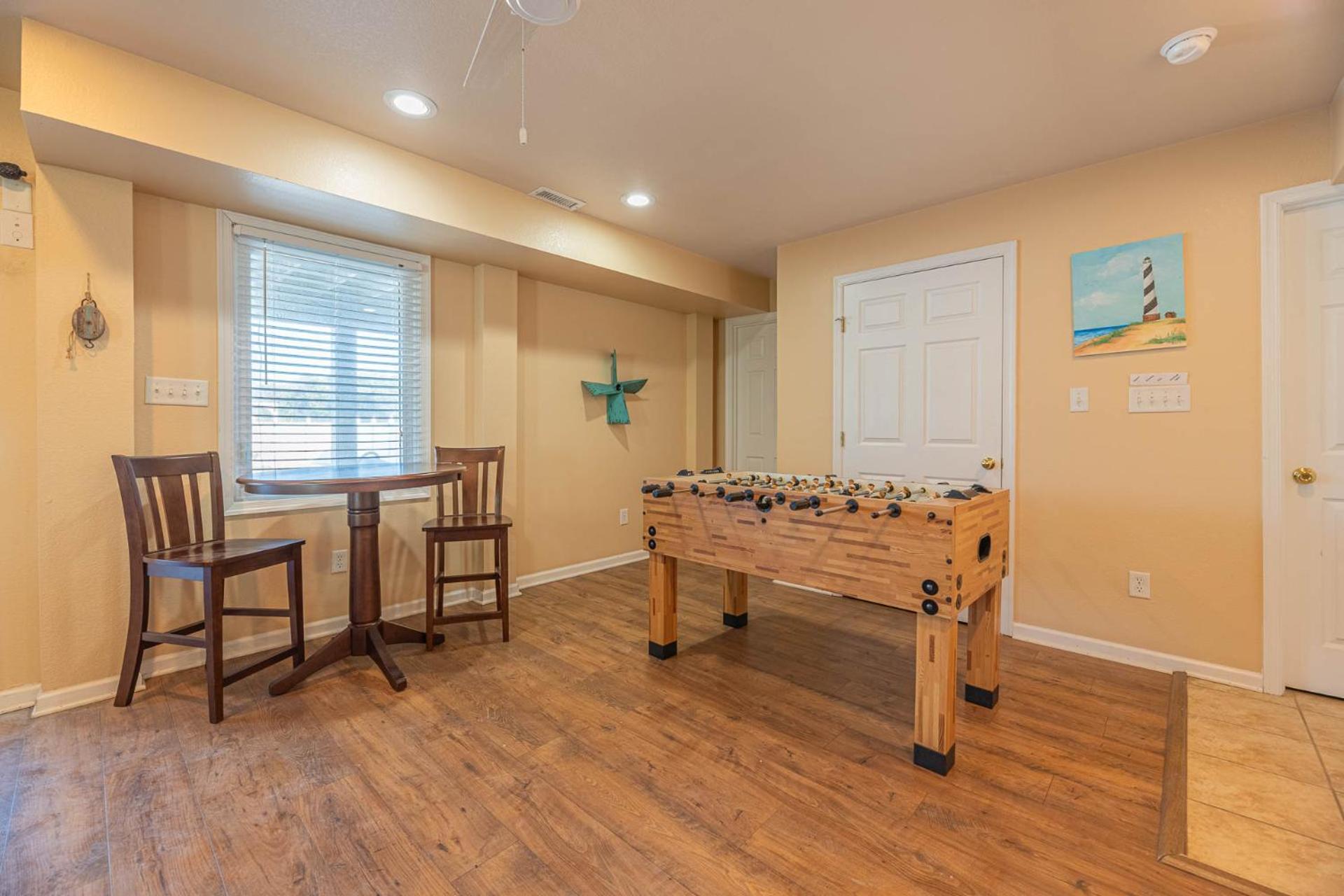 Shorenuff - Nags Head MP 11, Ocean View, Beach 200 Yds, Pool, Hot Tub, Pool Table, YR Flex Stays