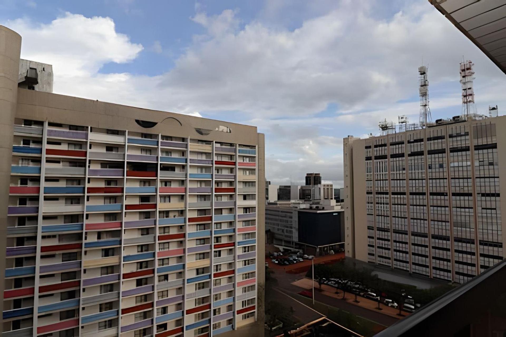 OZPED Flats Particulares Edifício Bonaparte