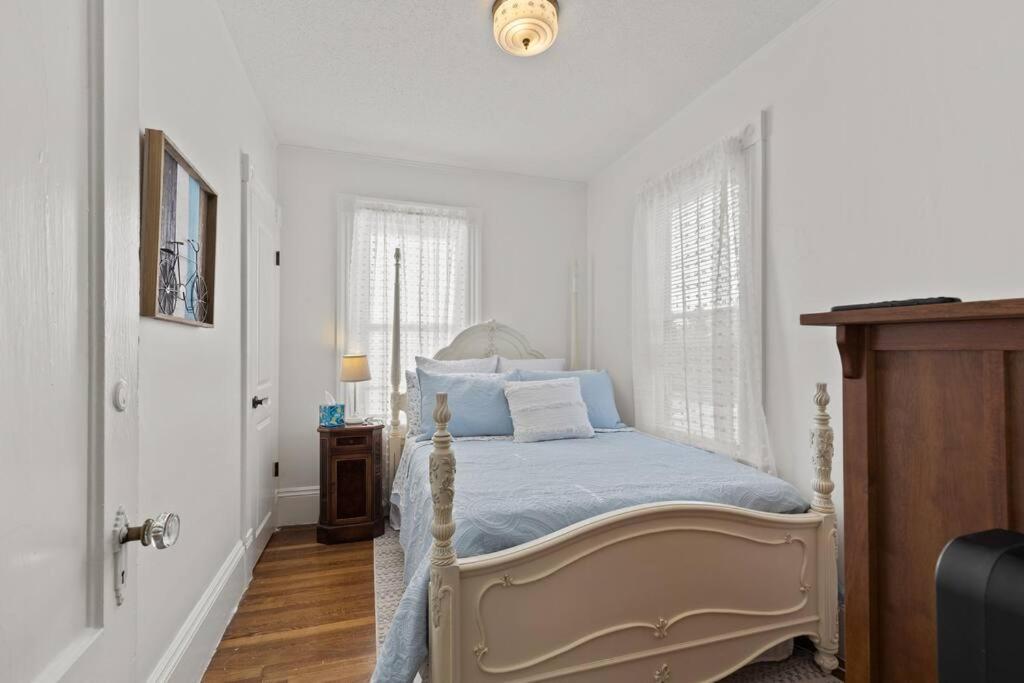 Prime West Hartford Center Location- Historic Gem view 4