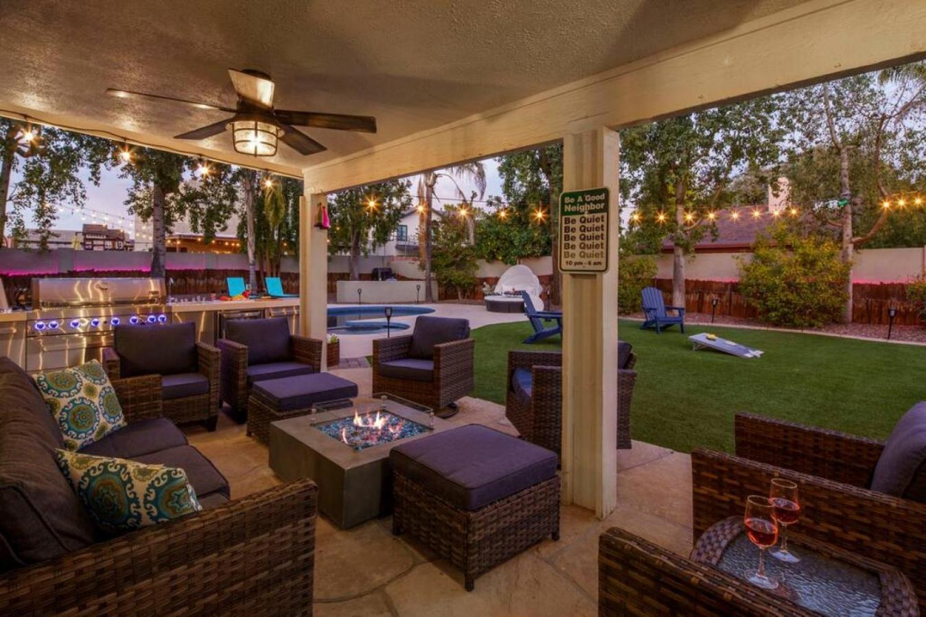 lounge