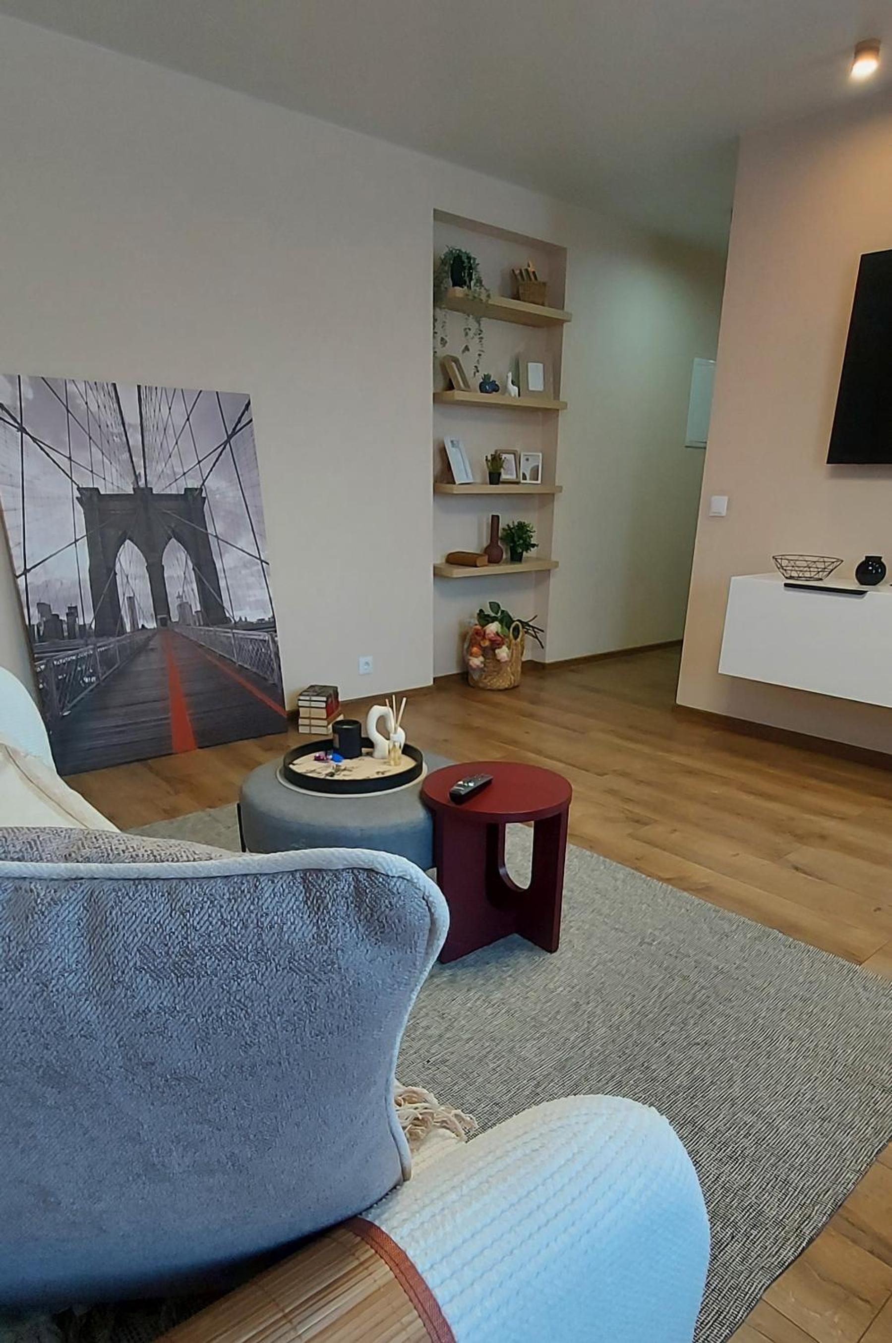 New Charm Apartments near Border