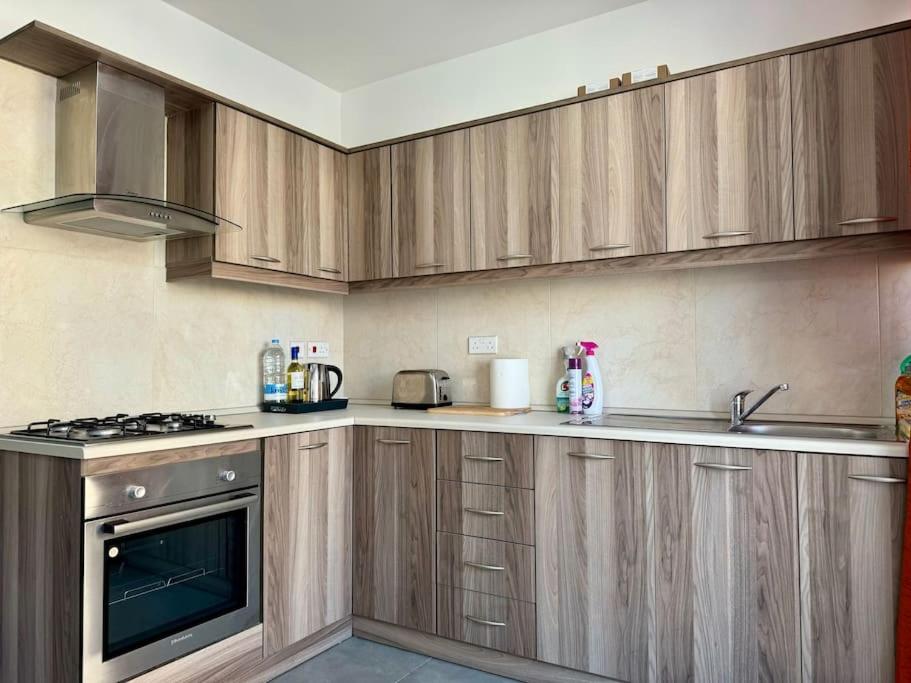 MIVE-Delux Three Bedroom Apartment in Marsaskala view 4