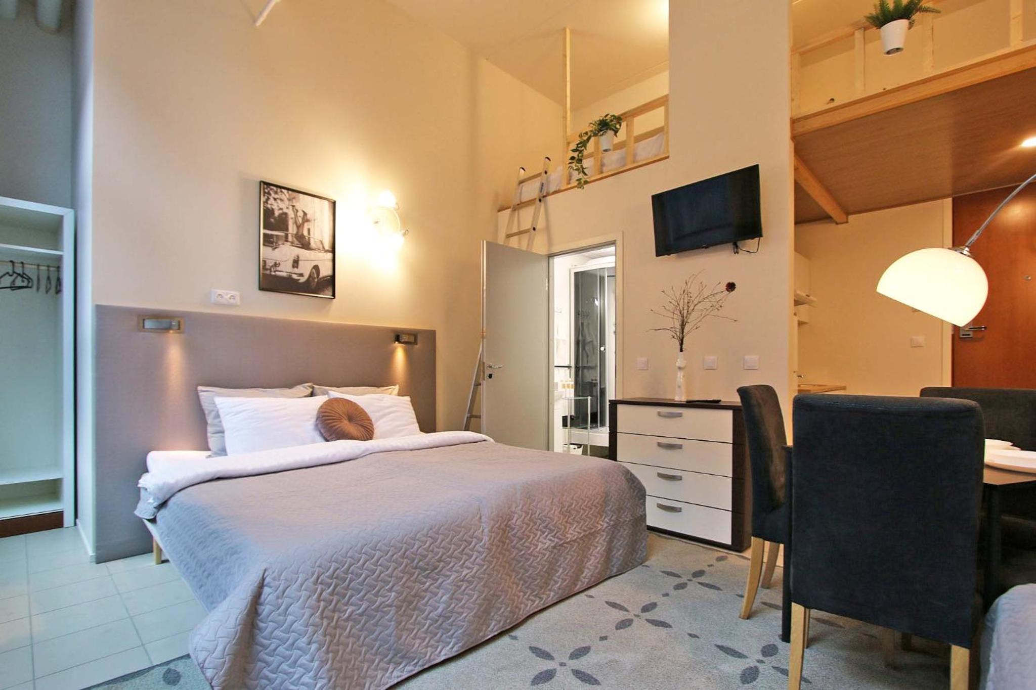 Silver Home