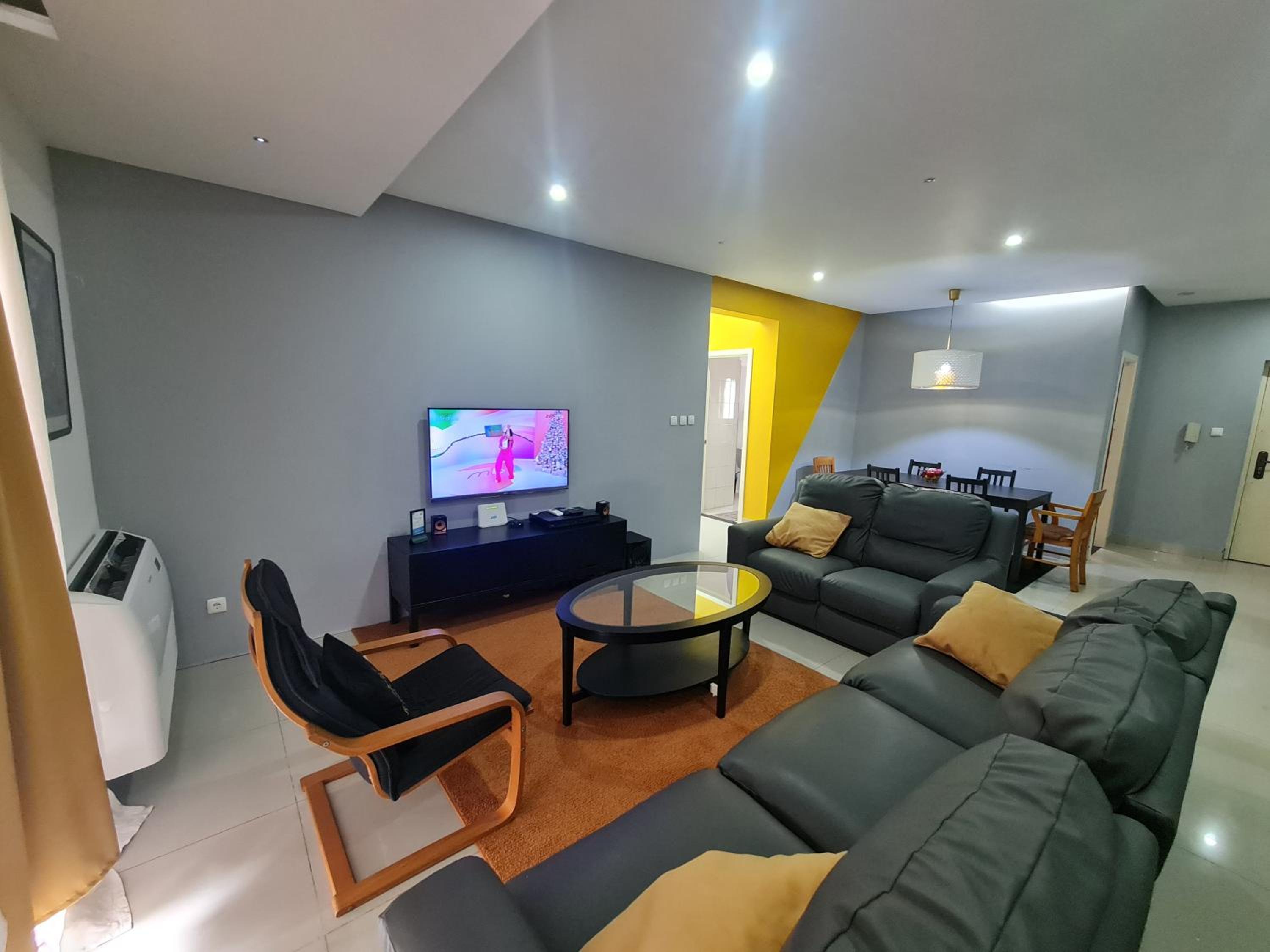 Immaculate 3-Bed Apartment in Kilamba luanda