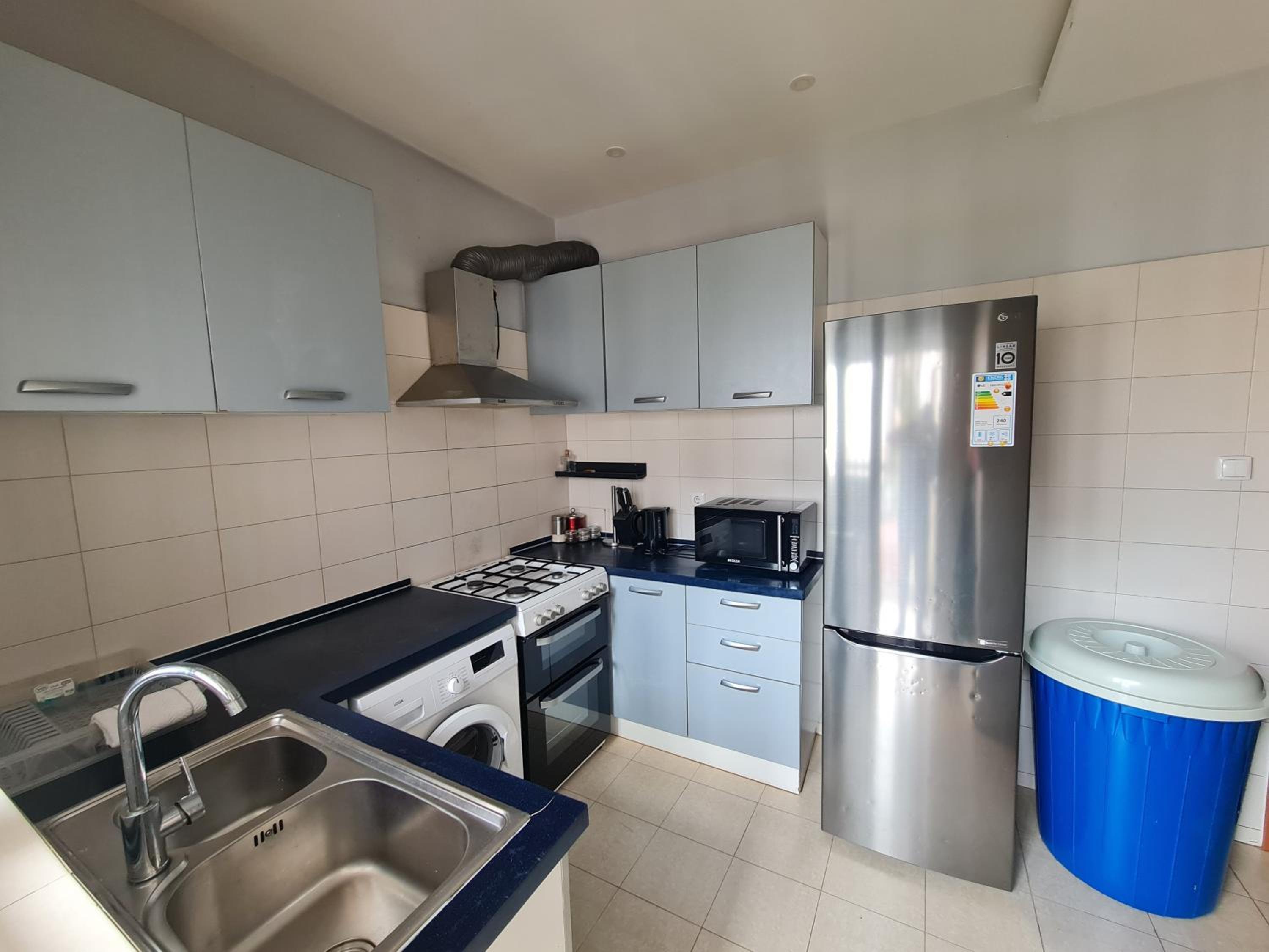 Immaculate 3-Bed Apartment in Kilamba luanda