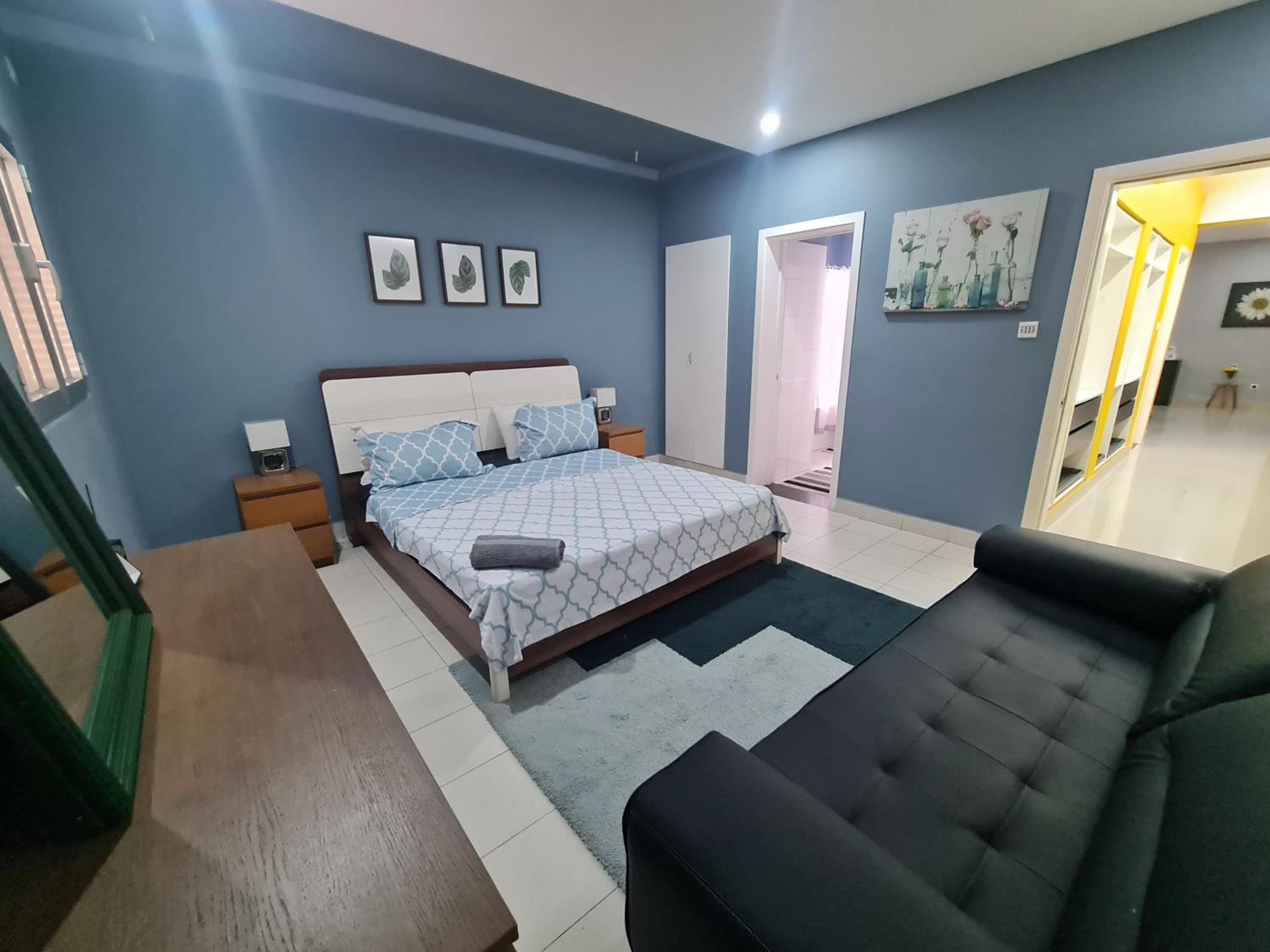 Immaculate 3-Bed Apartment in Kilamba luanda