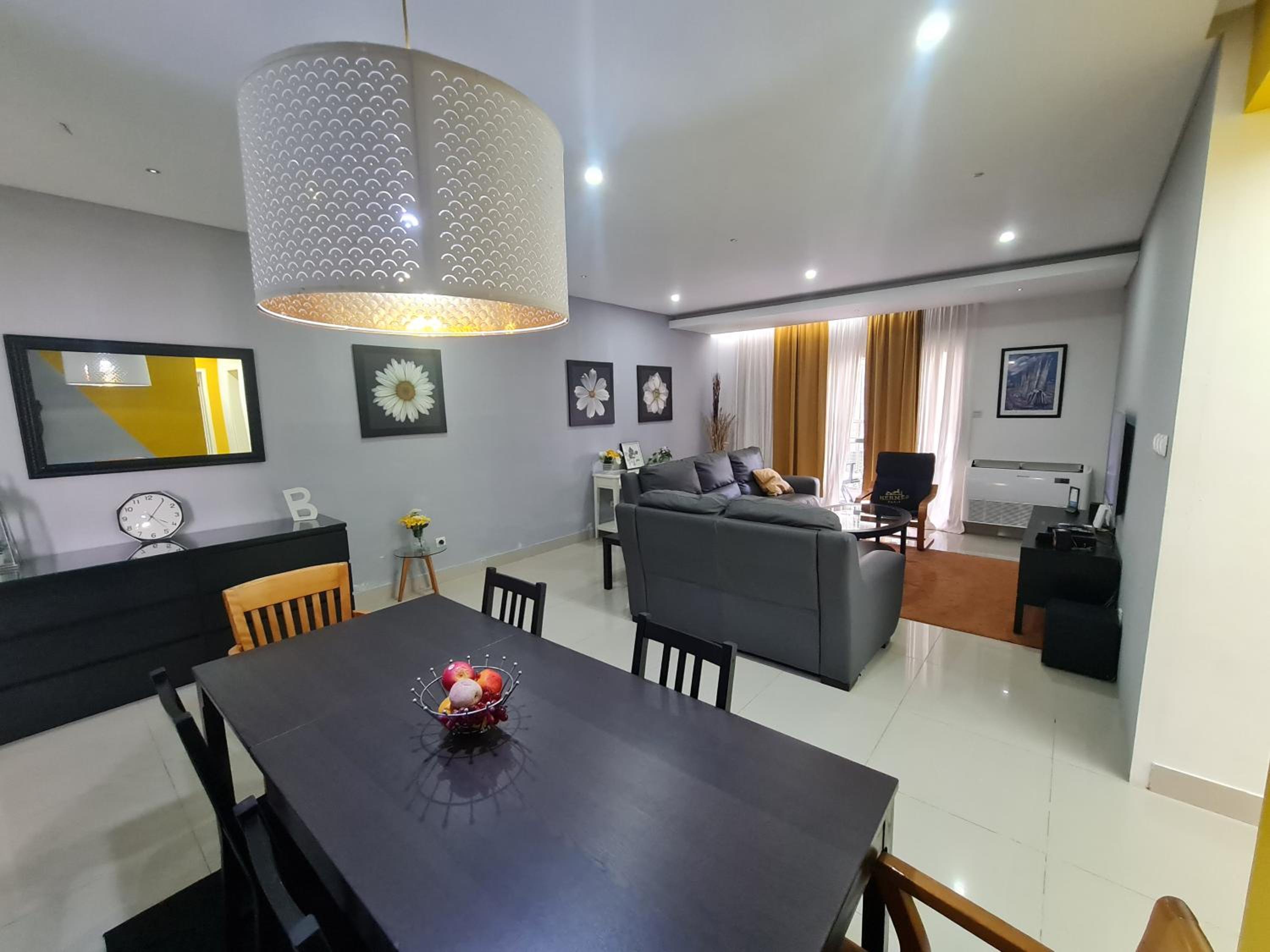 Immaculate 3-Bed Apartment in Kilamba luanda