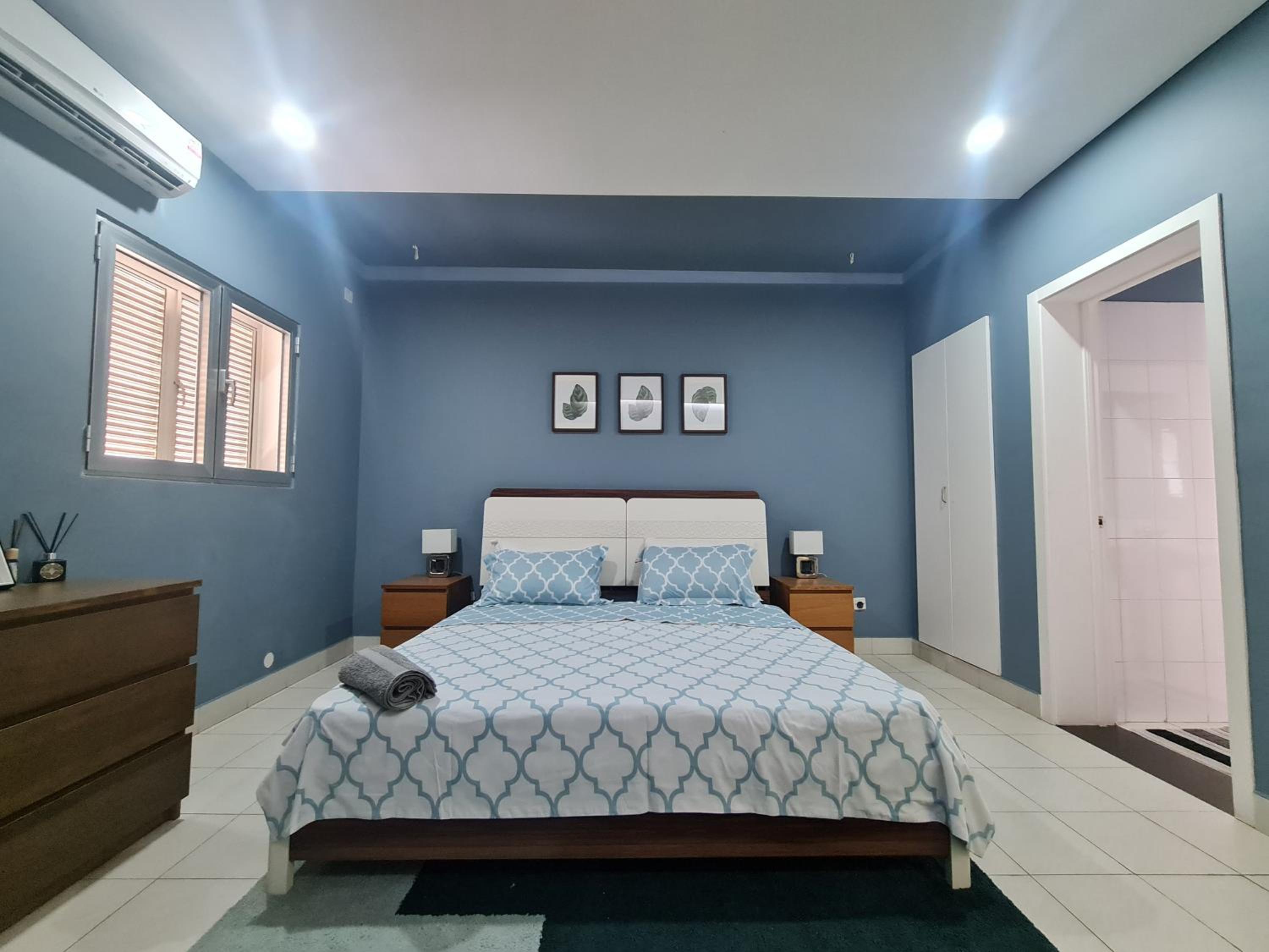 Immaculate 3-Bed Apartment in Kilamba luanda