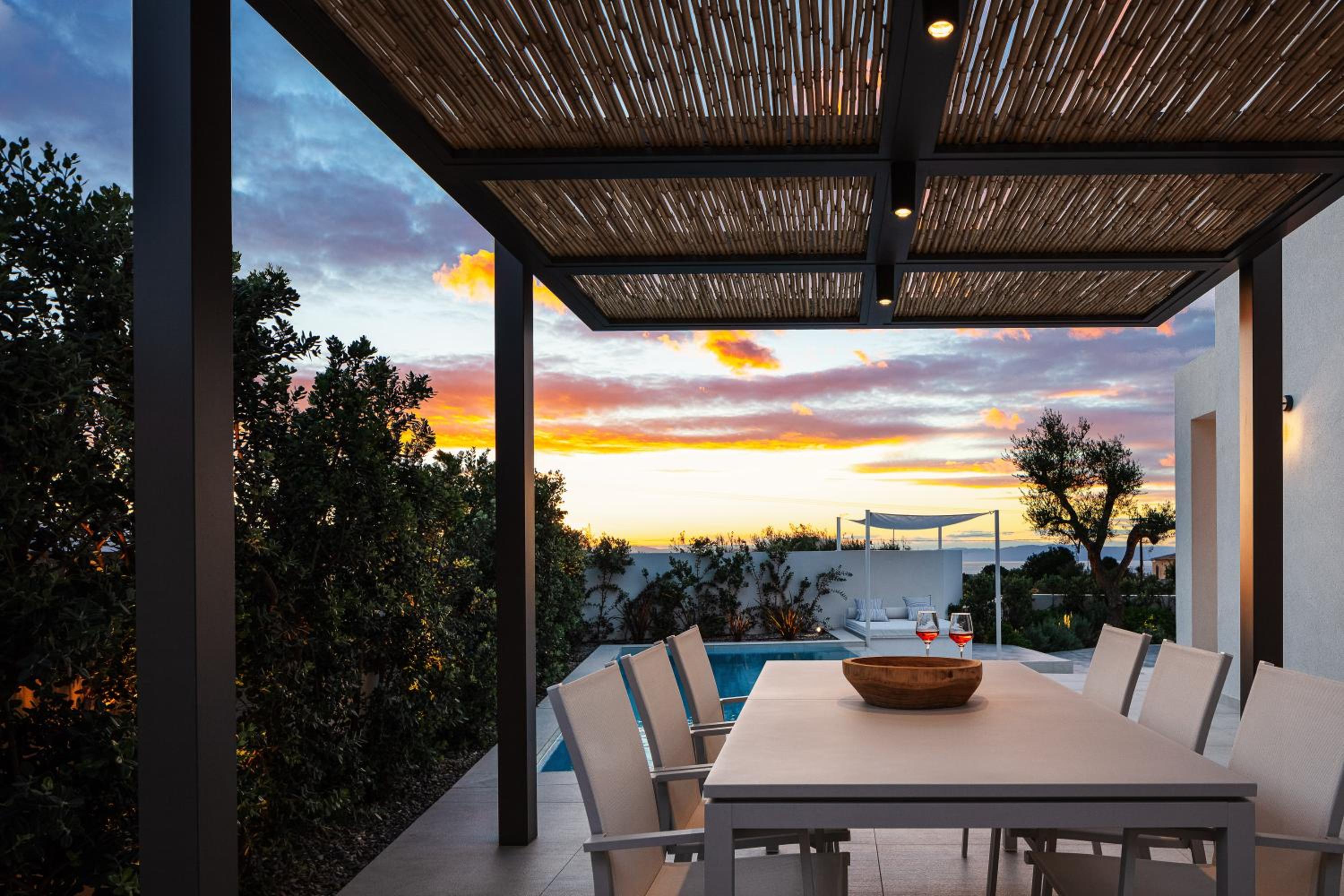 Villa Venetiko - Refined Minimalist Villa with Sunset Bliss by etouri
