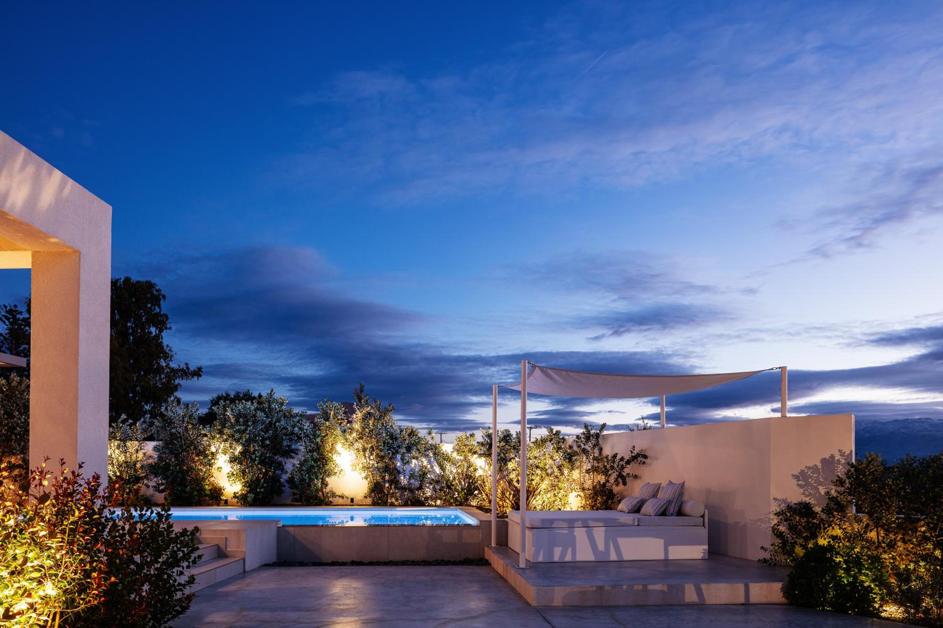 Villa Venetiko - Refined Minimalist Villa with Sunset Bliss by etouri