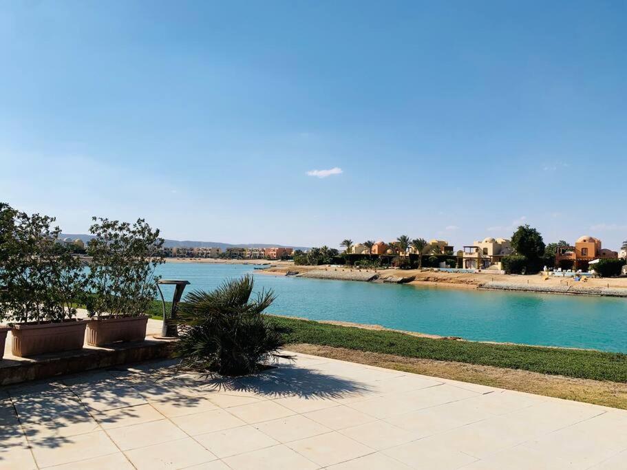 4BR Villa with Private Pool in Gouna view 3