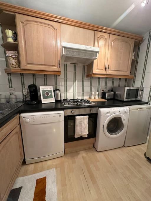 2 bed chic vintage flat at Bayswater