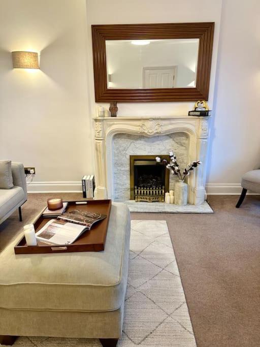 2 bed chic vintage flat at Bayswater
