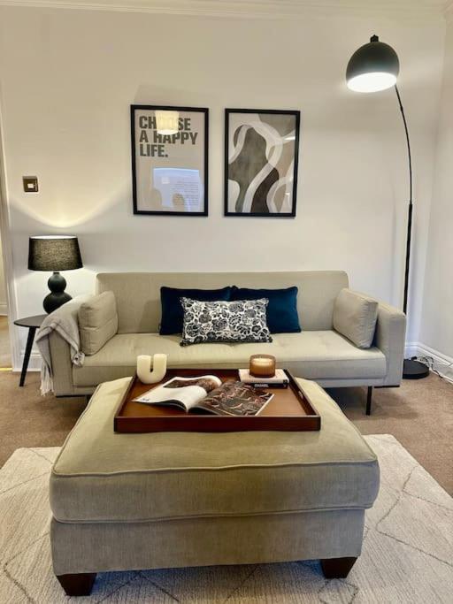 2 bed chic vintage flat at Bayswater