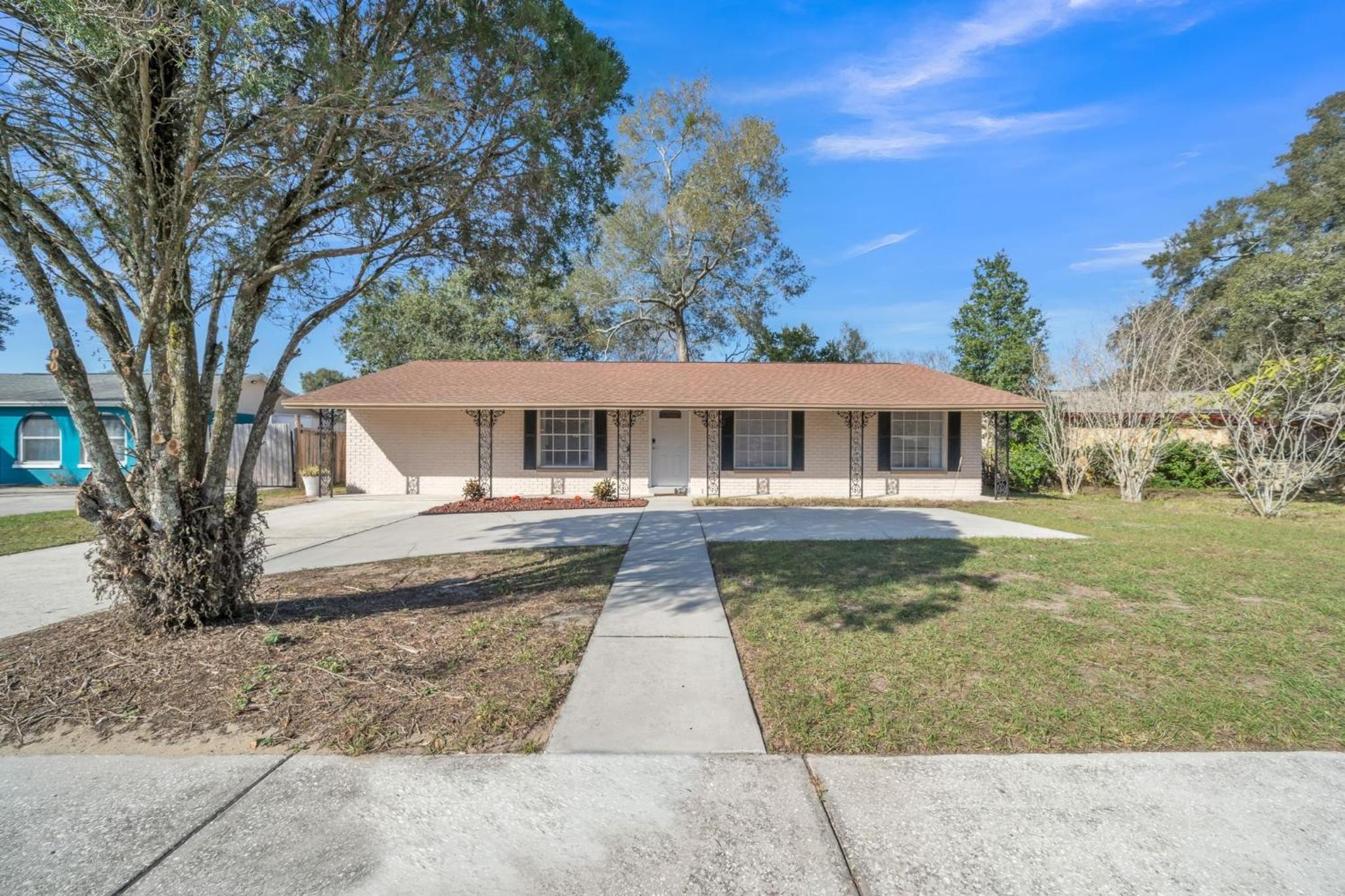 Serenity Retreat- Charming Home Near Attractions! home view 4