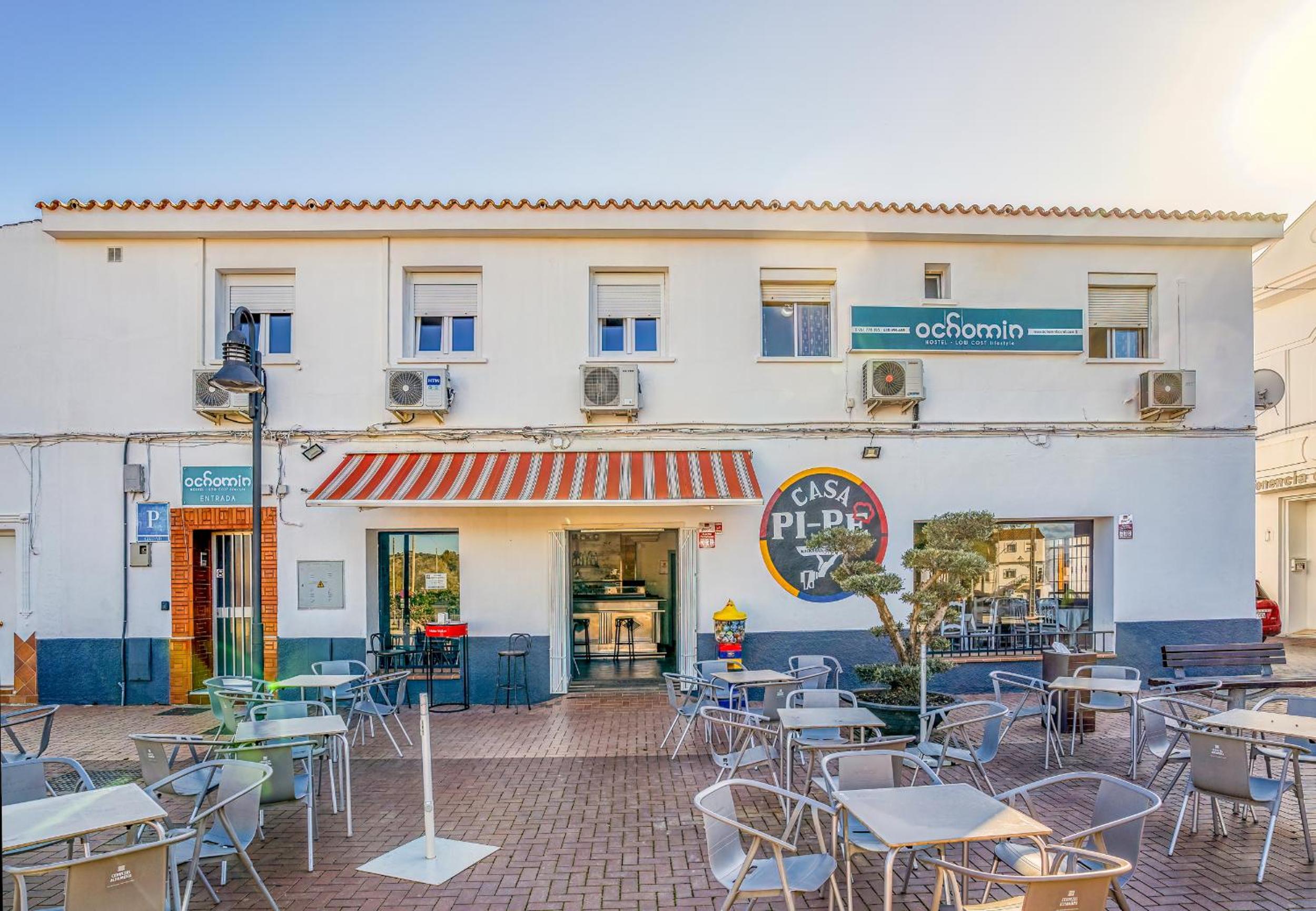 Hotel Ochomin Hostel - Image 1