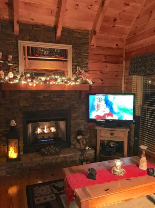 Solid Ground Lodge with Yard! view 5