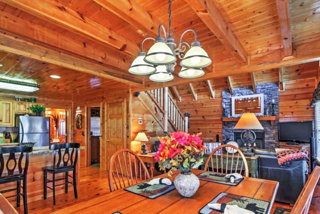 Solid Ground Lodge with Yard! view 3
