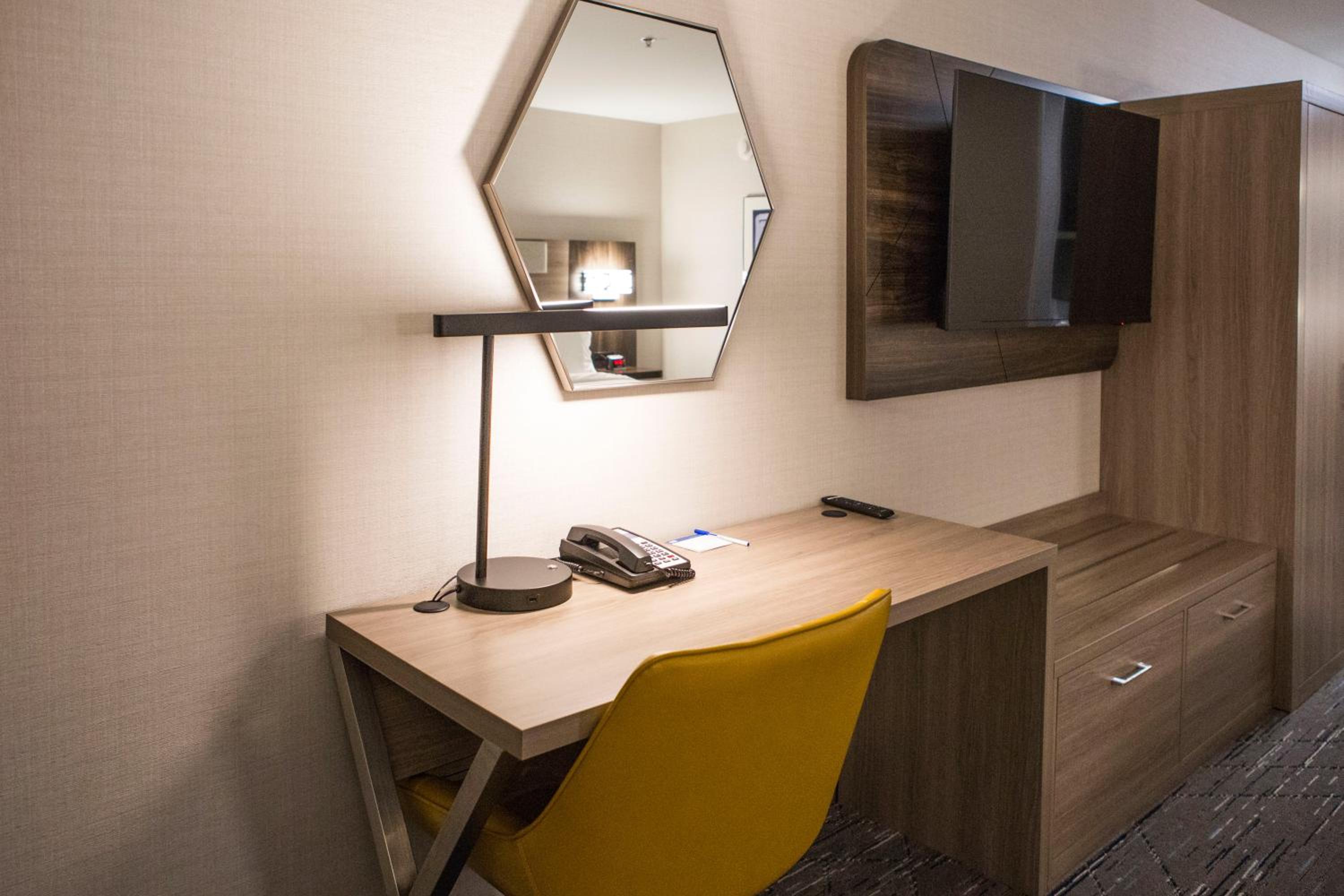 Prince Albert Vacations - Holiday Inn Express  Suites Prince Albert - South, an IHG Hotel - Property Image 50