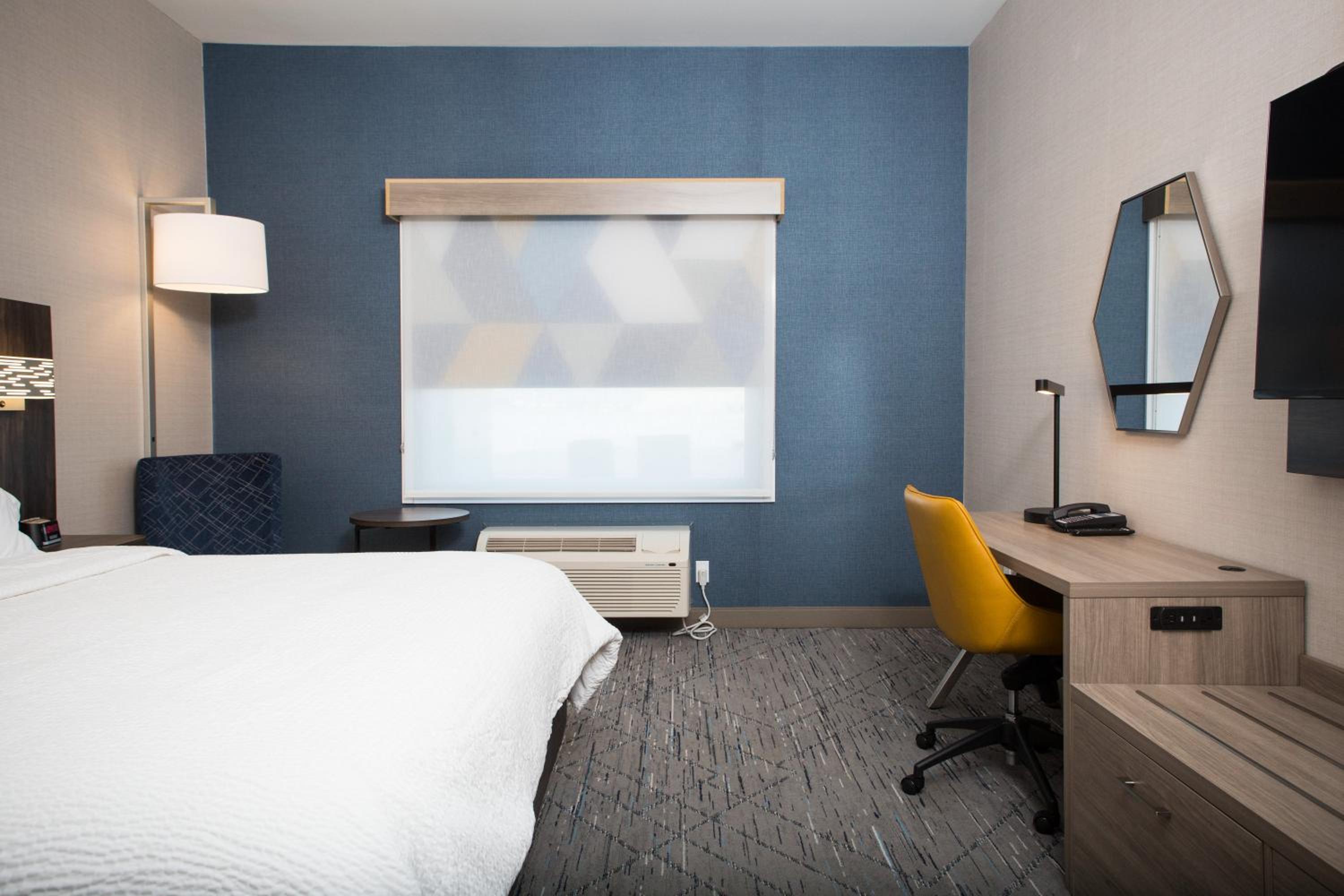 Prince Albert Vacations - Holiday Inn Express  Suites Prince Albert - South, an IHG Hotel - Property Image 4