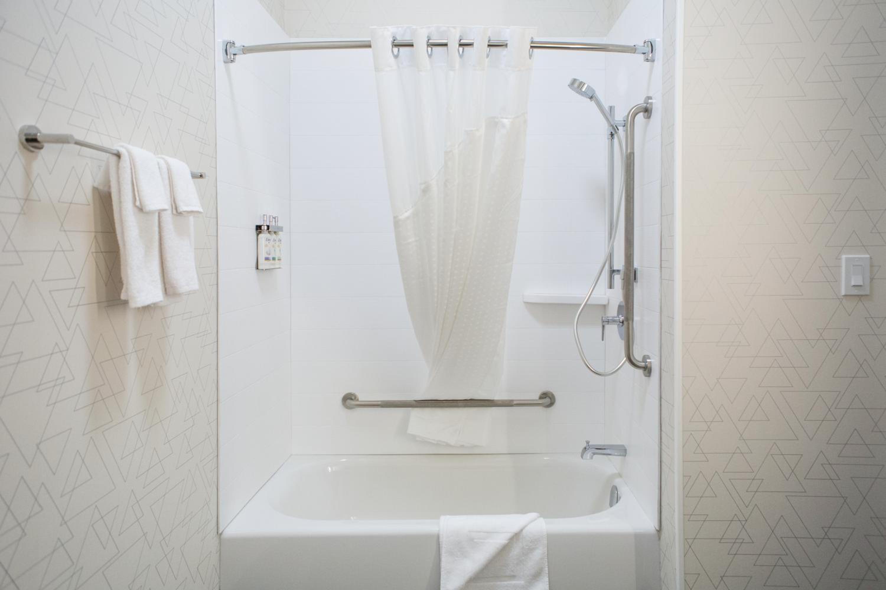 Prince Albert Vacations - Holiday Inn Express  Suites Prince Albert - South, an IHG Hotel - Property Image 34