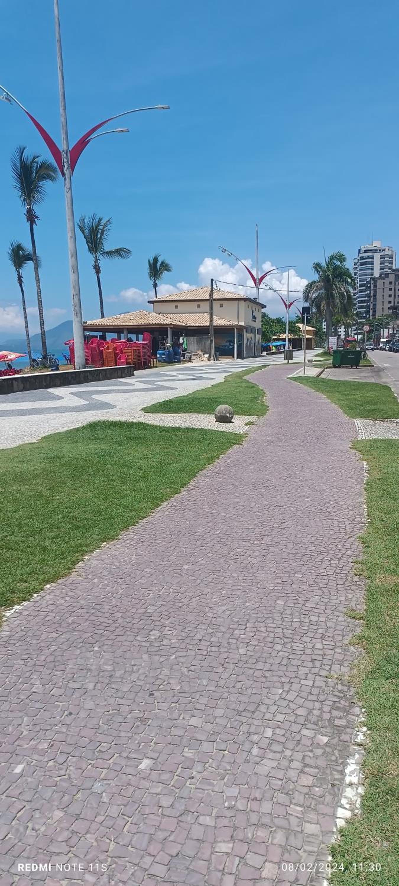 Apartamento 3 dormitórios sendo 1 suite varanda vista mar na martim de sá