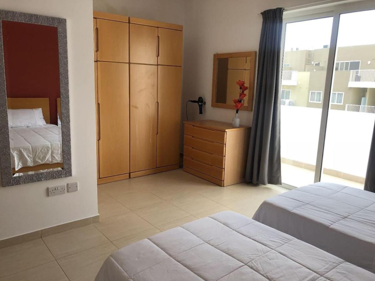 Tigne 5 sliema one bedroom view 4