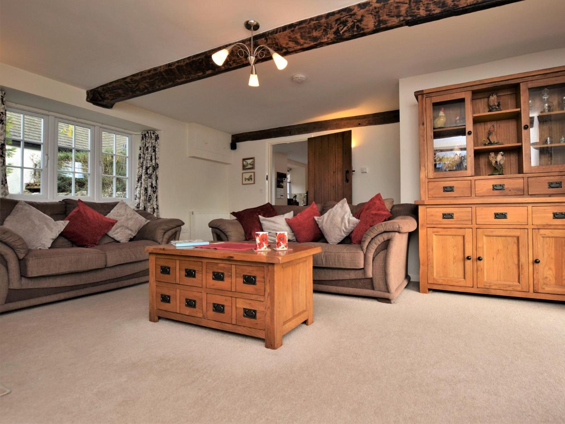 3 Bed in Chard oc-barra view 3