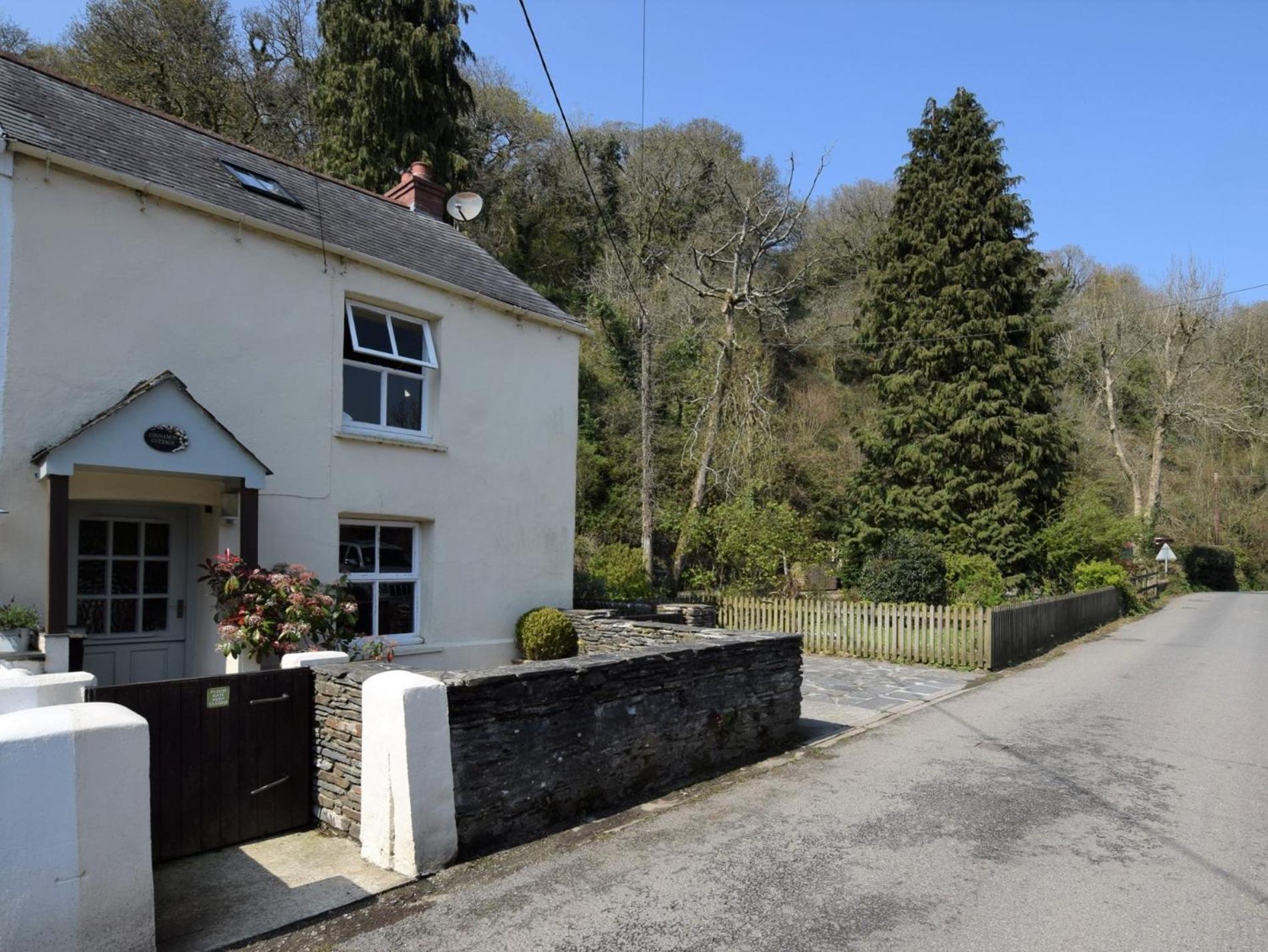 2 Bed in Padstow CINNA view 3