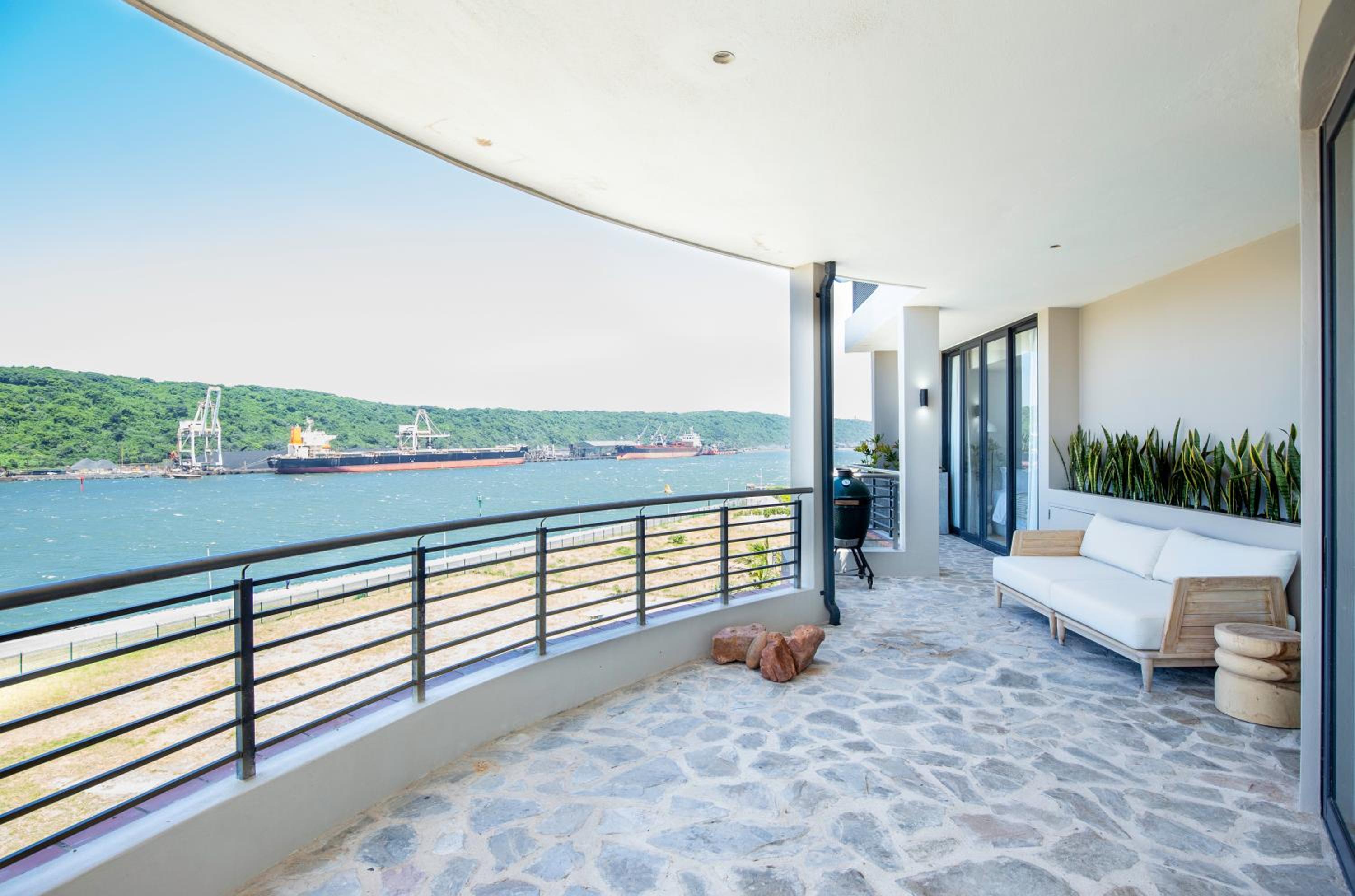 Spectacular Sea view Durban Presidential Penthouse