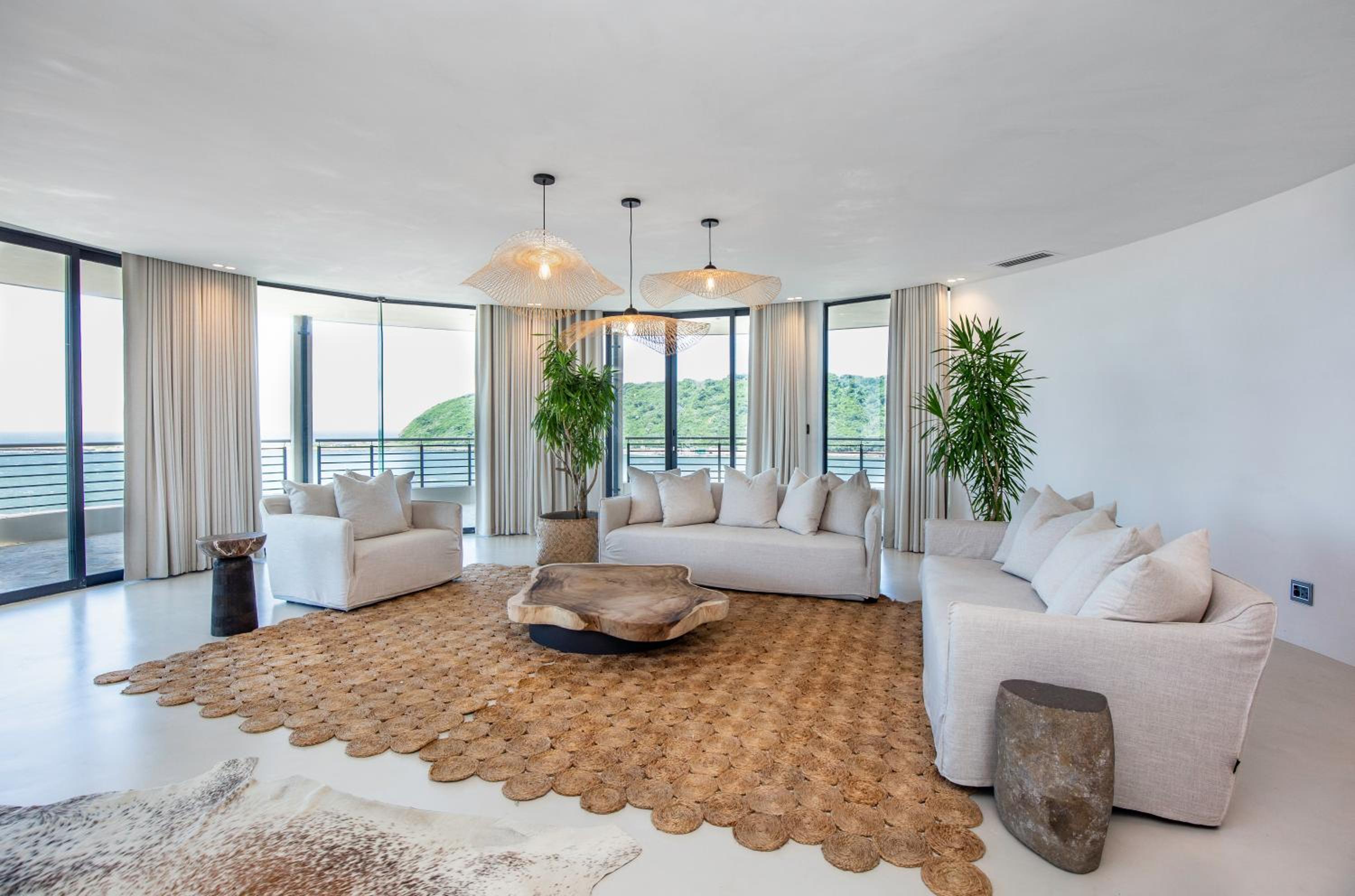 Spectacular Sea view Durban Presidential Penthouse