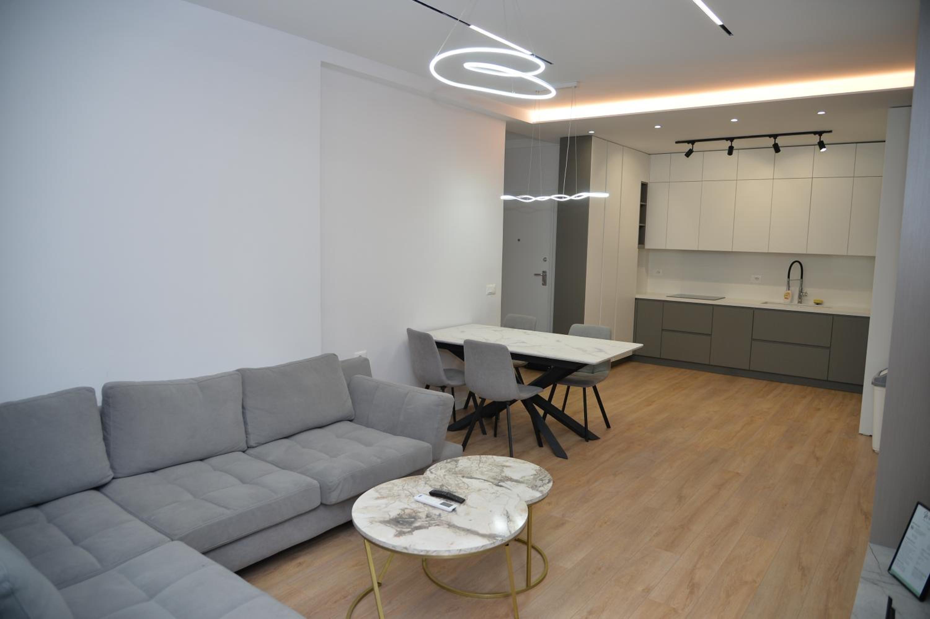 Hera Tirana Suite Deluxe