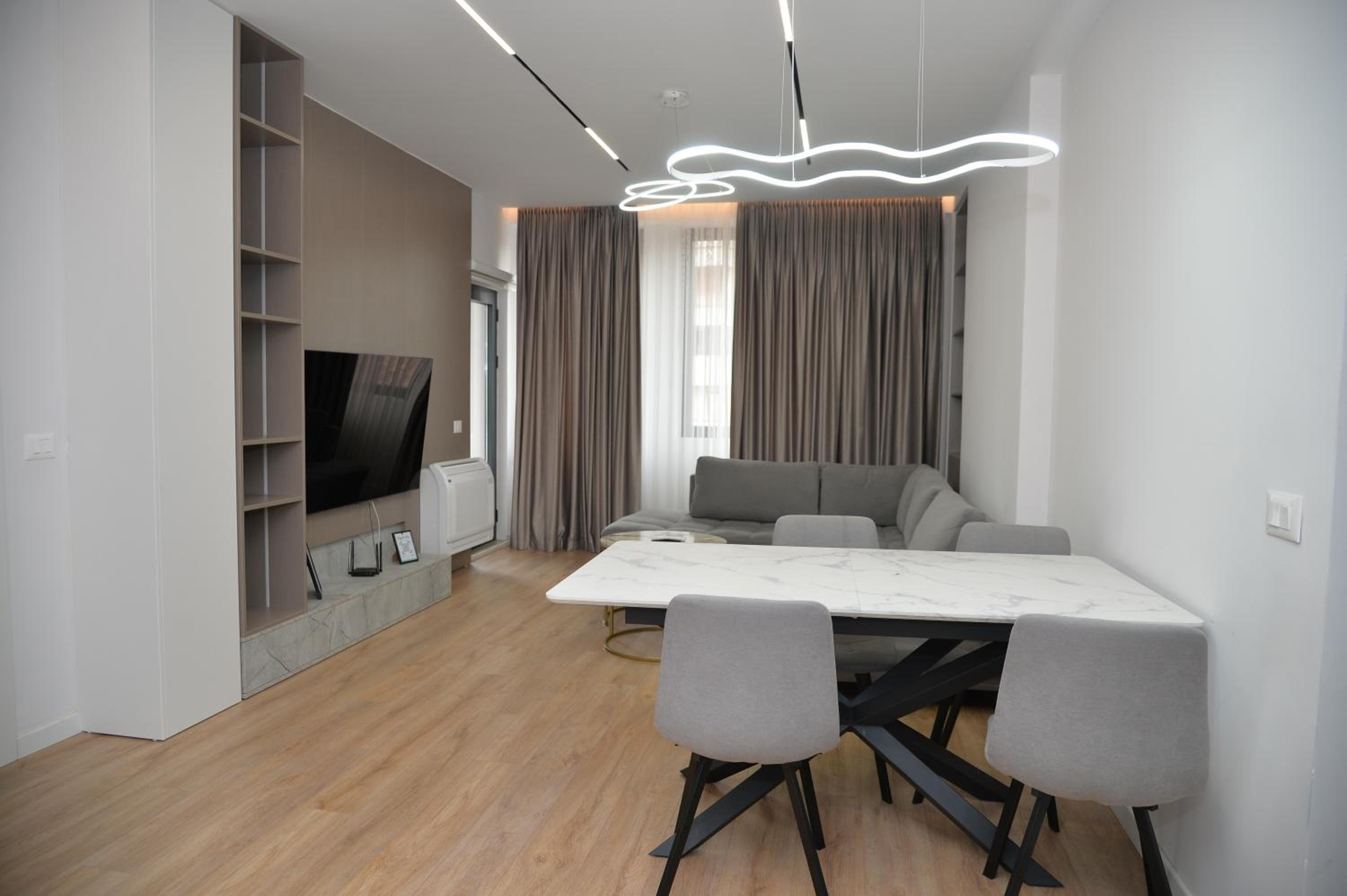 Hera Tirana Suite Deluxe