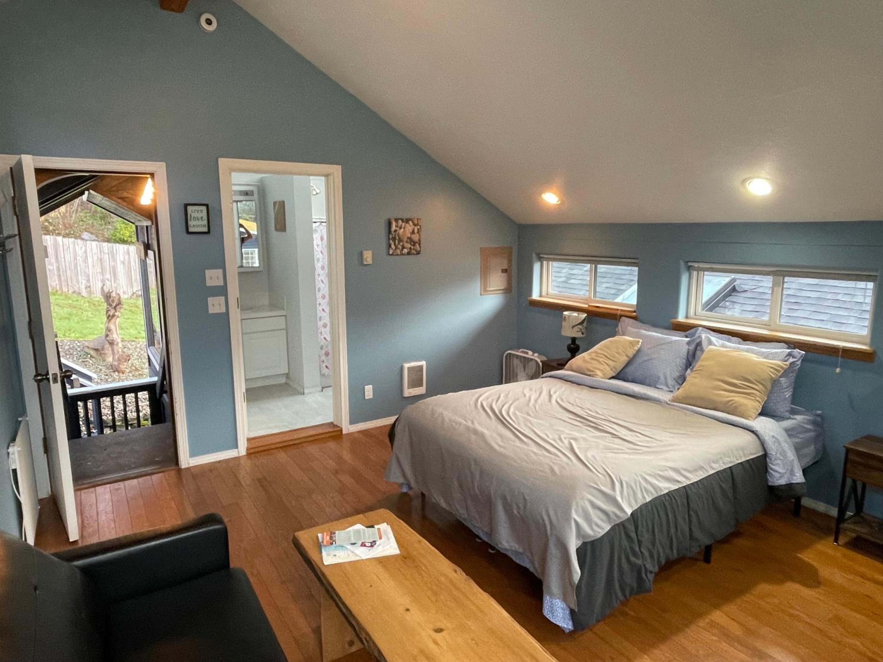 Oceanfront Studio/Loft: Alpacas, Oysters & Kayaks view 5