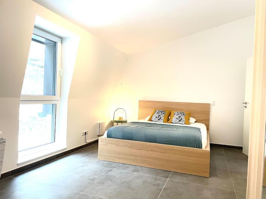 Penthouse 3 bedrooms in center w. private garden