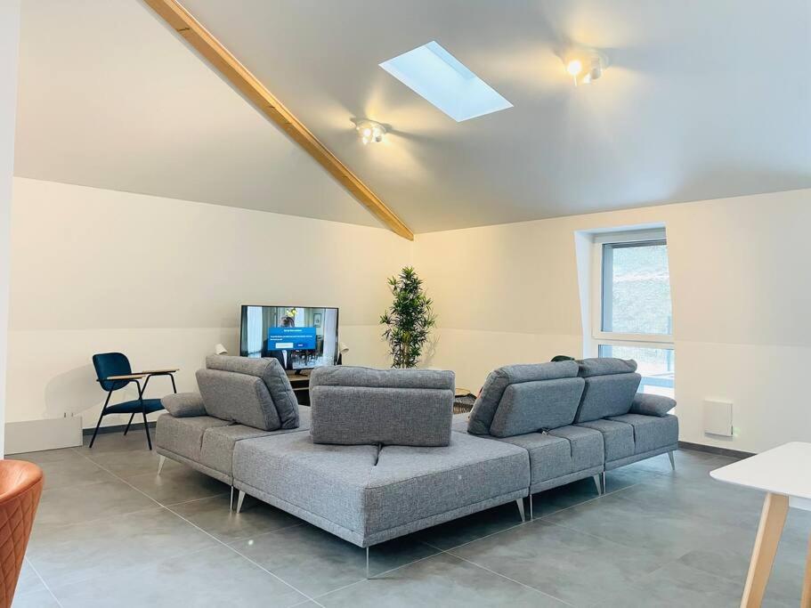 Penthouse 3 bedrooms in center w. private garden