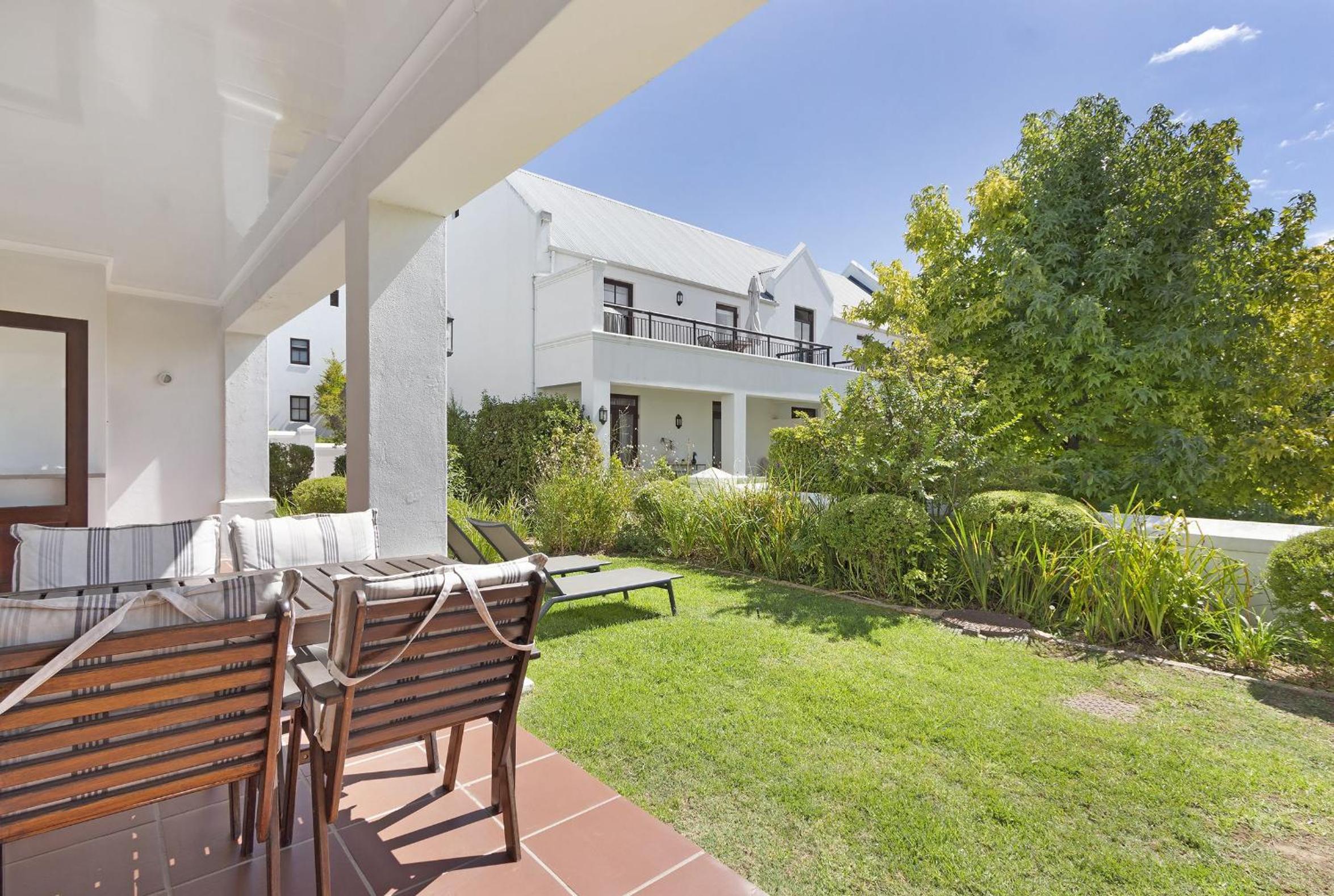 Winelands Golf Lodges 17 view 3