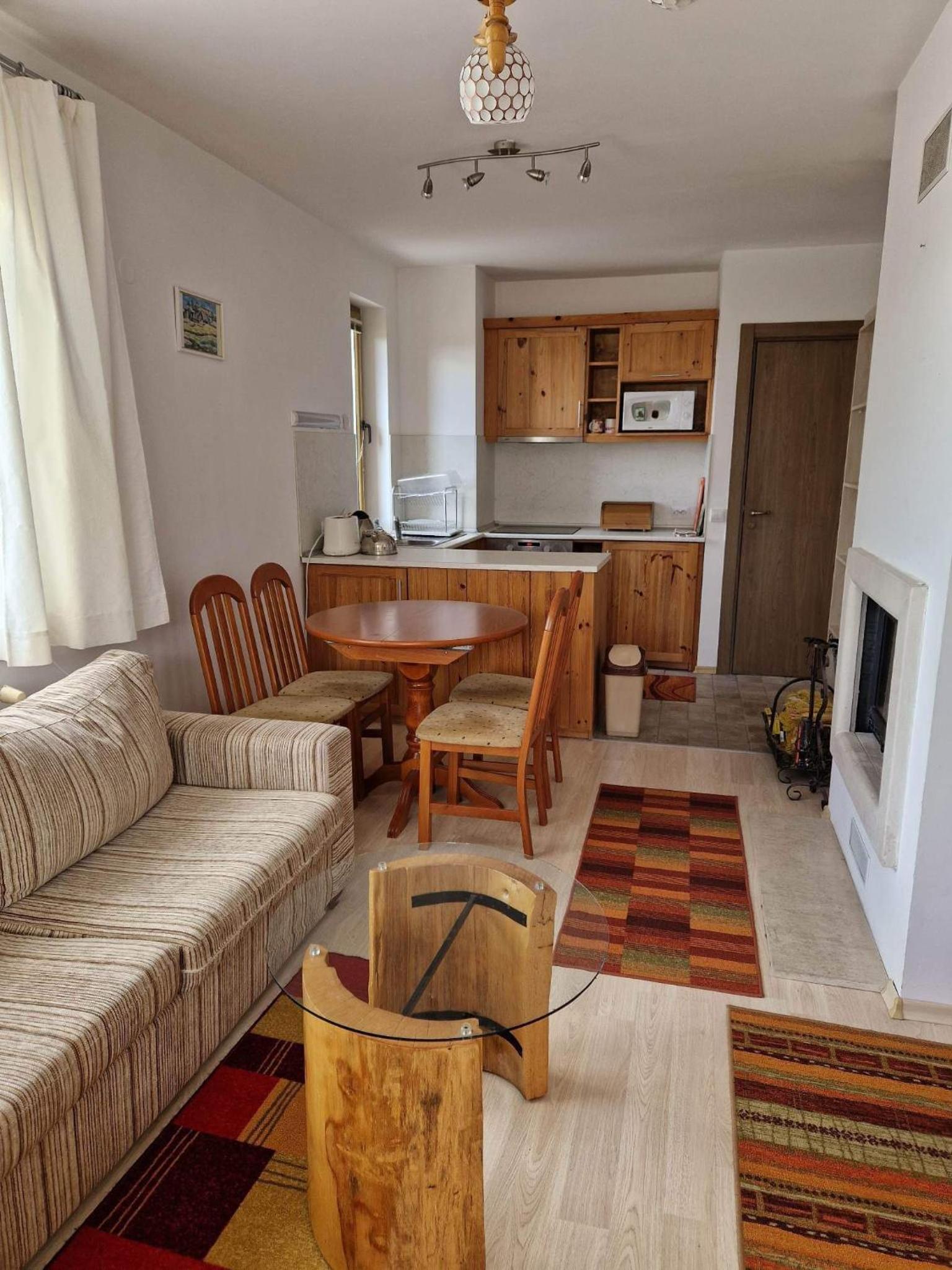Saint John Hill Apartment