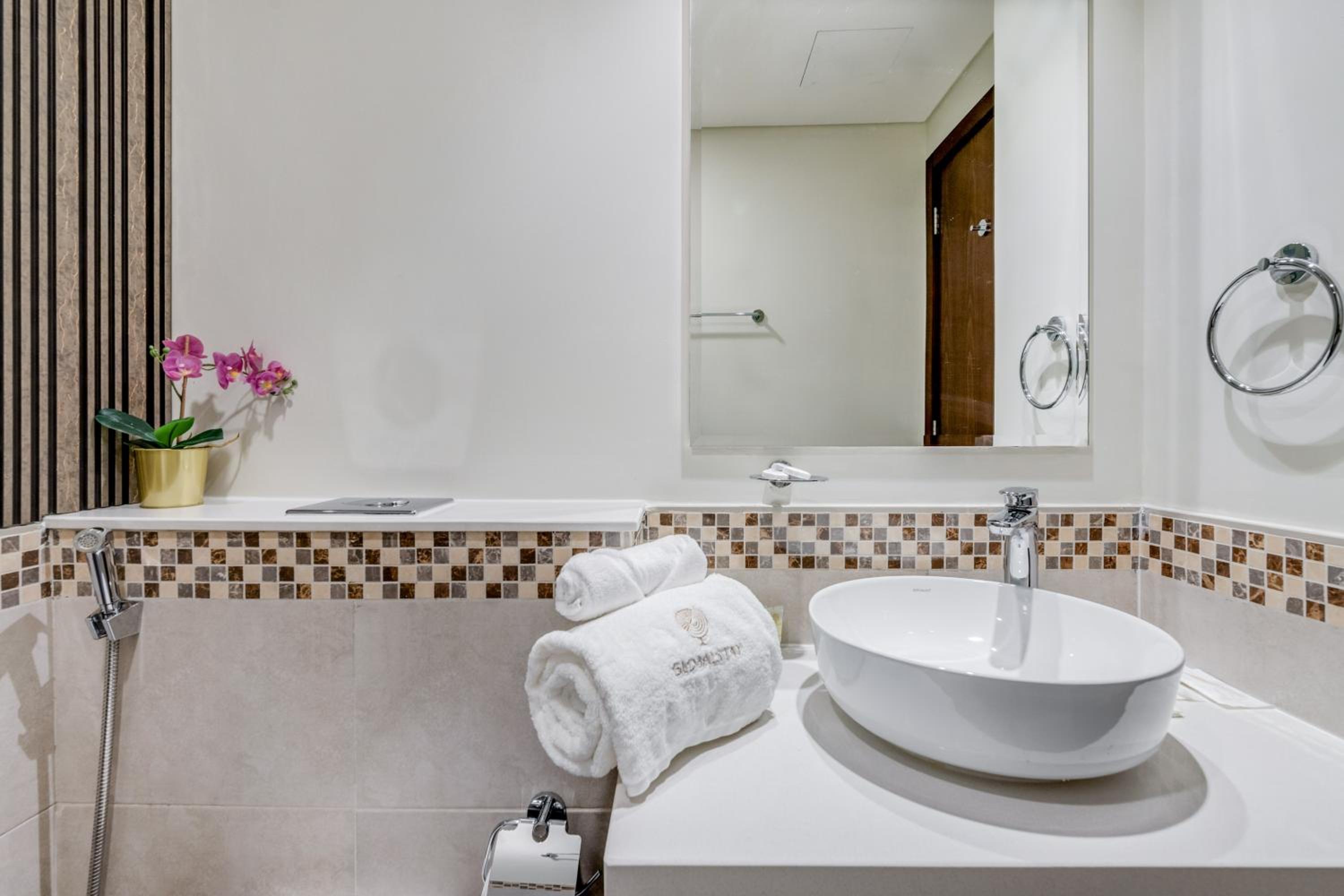 GlobalStay Reva & Vera Residences Business Bay Apartments