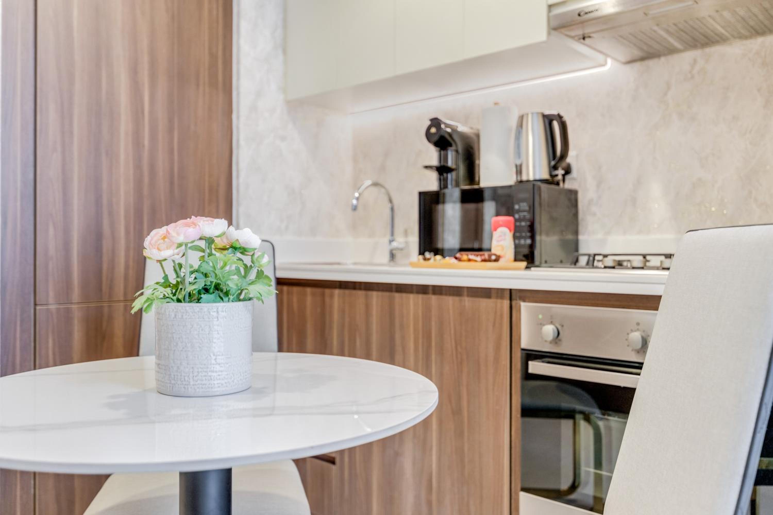 GlobalStay Reva & Vera Residences Business Bay Apartments