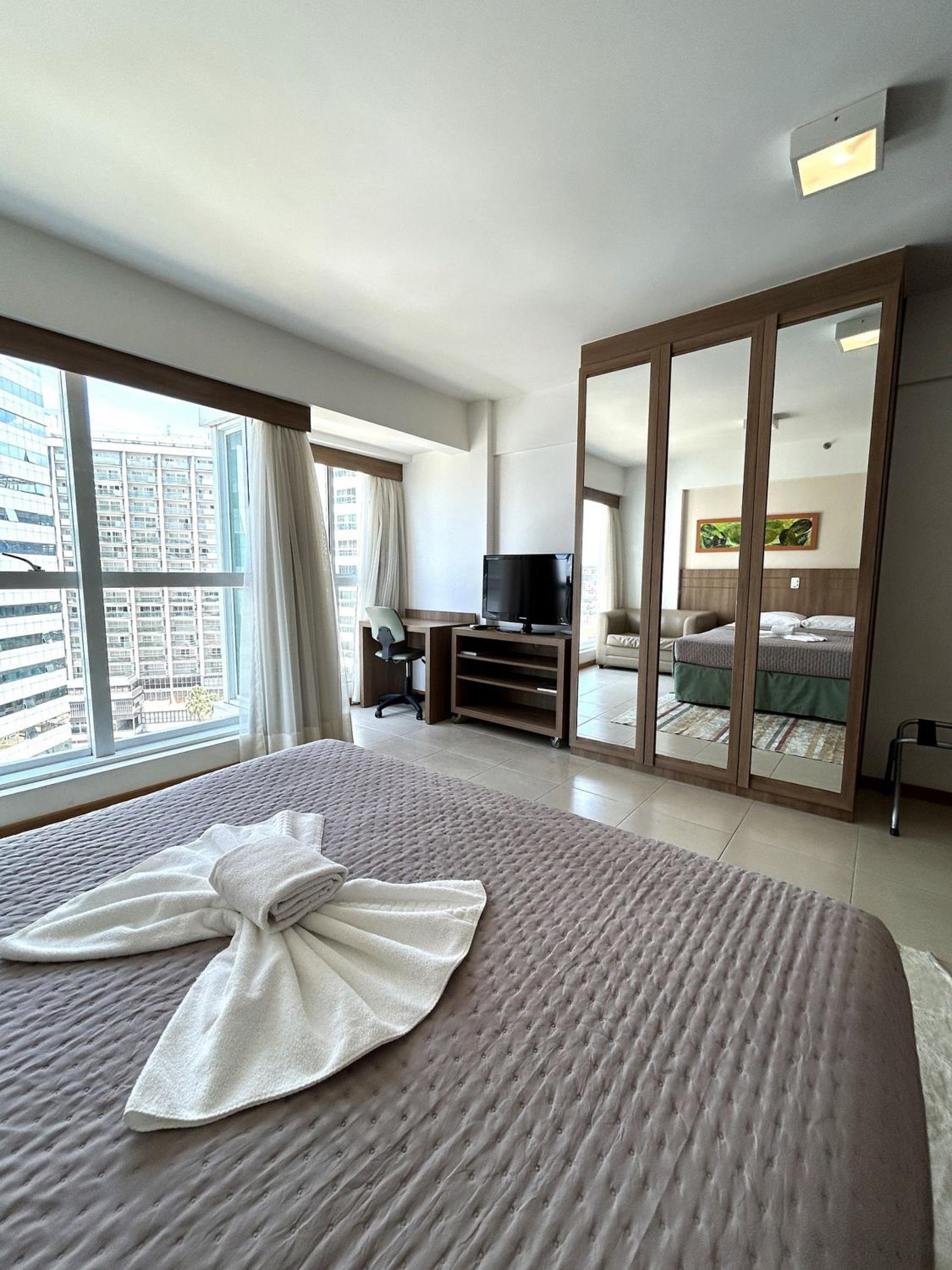 SM1116 Apart Hotel em andar alto região central