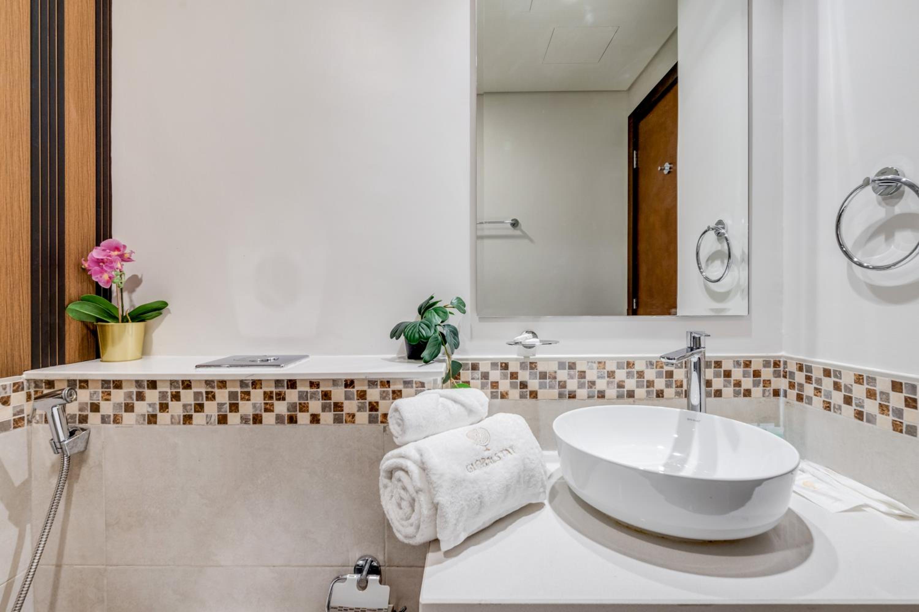 GlobalStay Reva & Vera Residences Business Bay Apartments