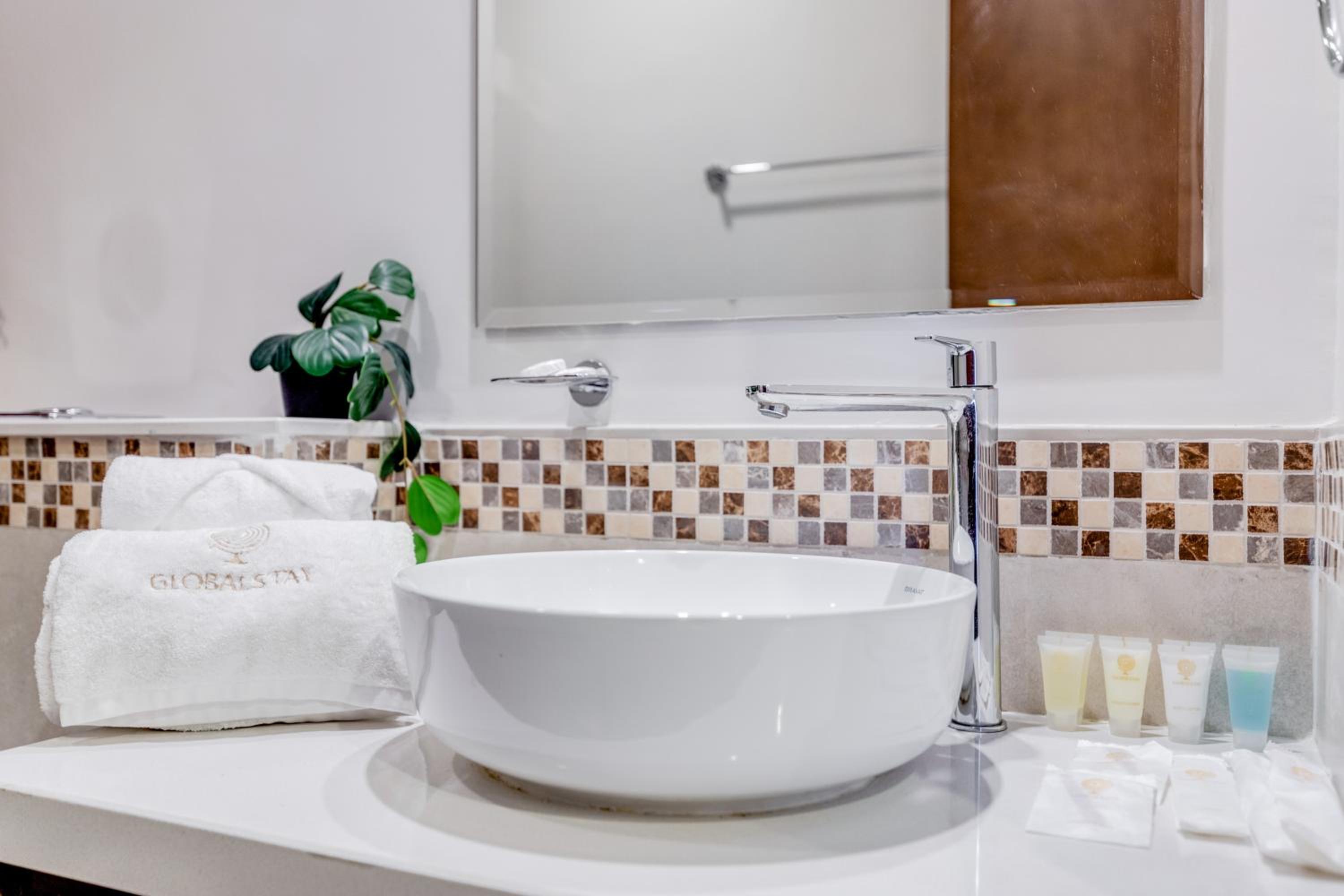 GlobalStay Reva & Vera Residences Business Bay Apartments