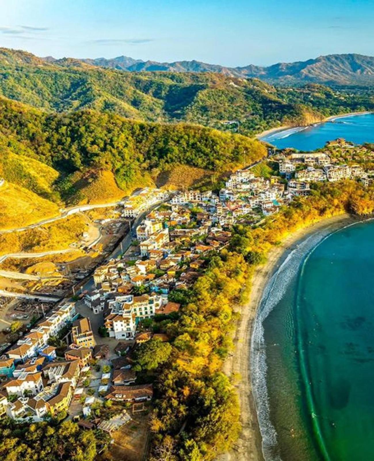 Las Catalinas Loft - for up to 4 people just steps from the beach