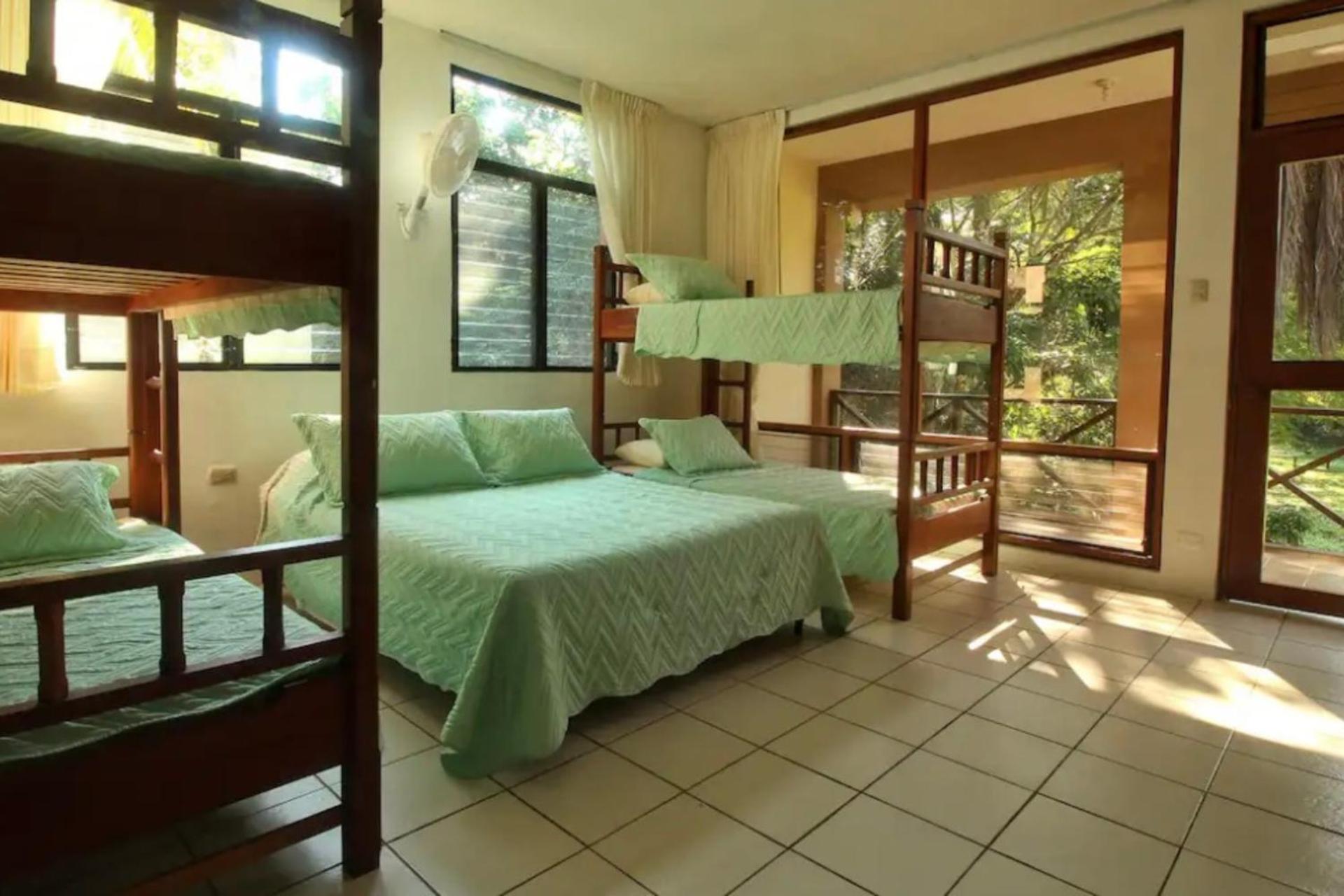 Luxurious entire country house in Rio Dulce, Guatemala - Property Image 10