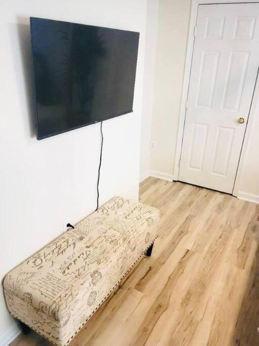 Baltimore Beauty! Johns Hopkins! 3 bedroom apt view 3