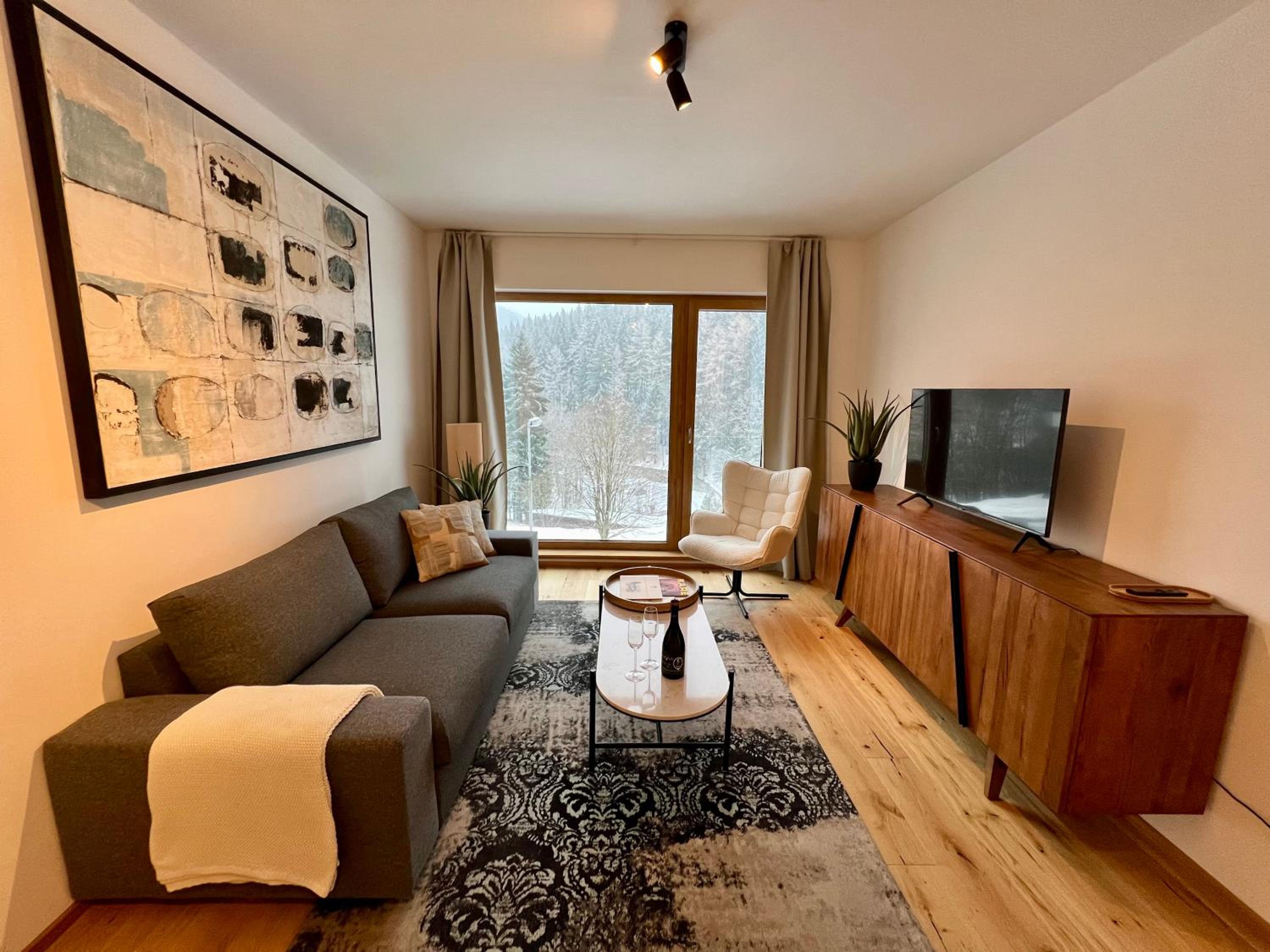 Golden Ridge Apartments