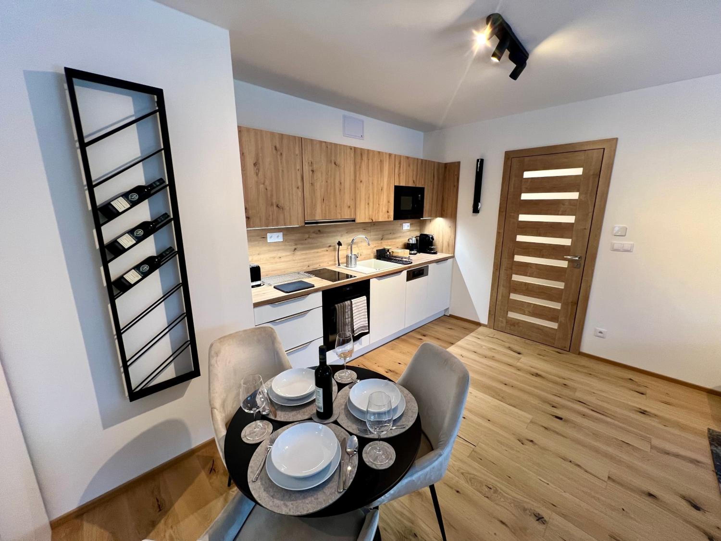 Golden Ridge Apartments