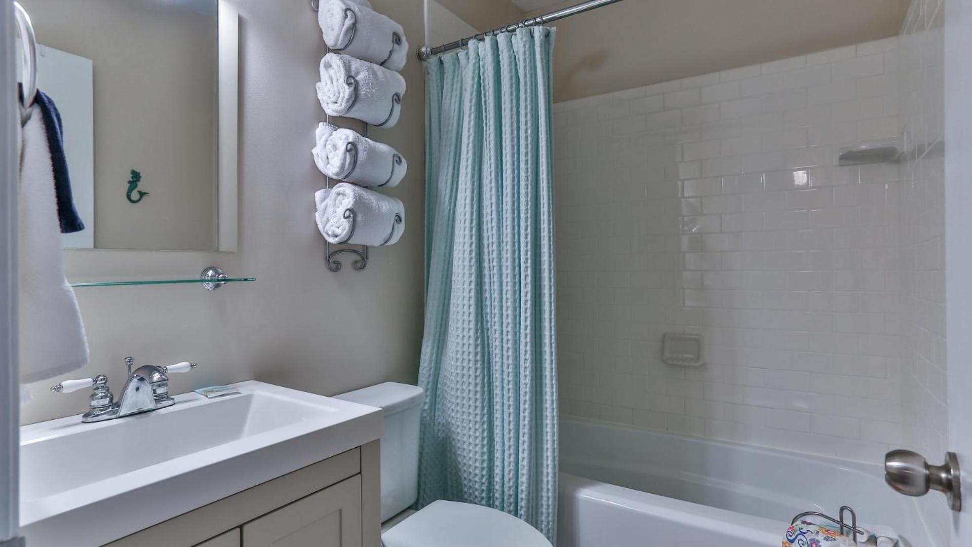 Southbay 37 Three Bedroom Townhome in the Heart of Destin view 3
