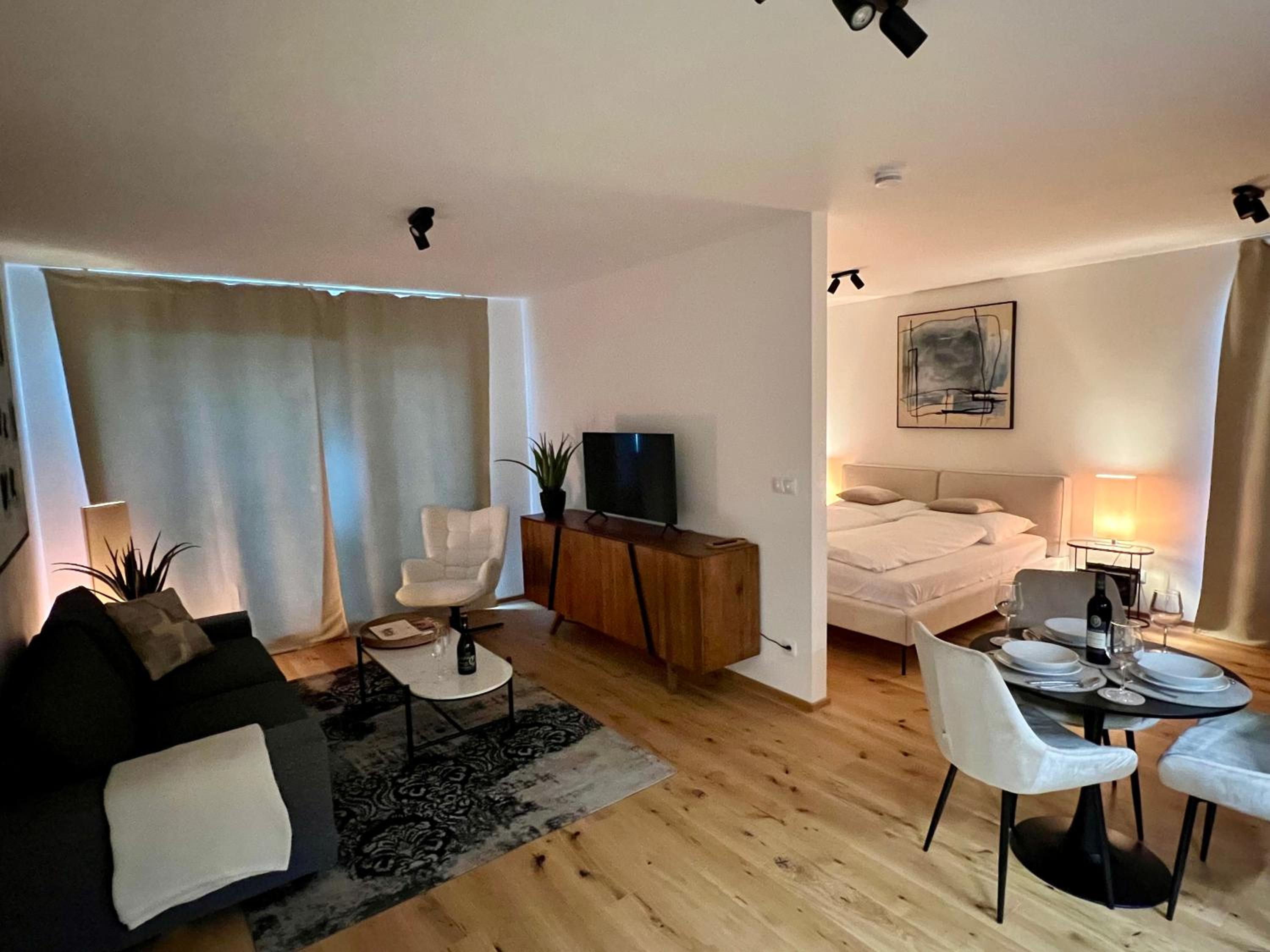 Golden Ridge Apartments